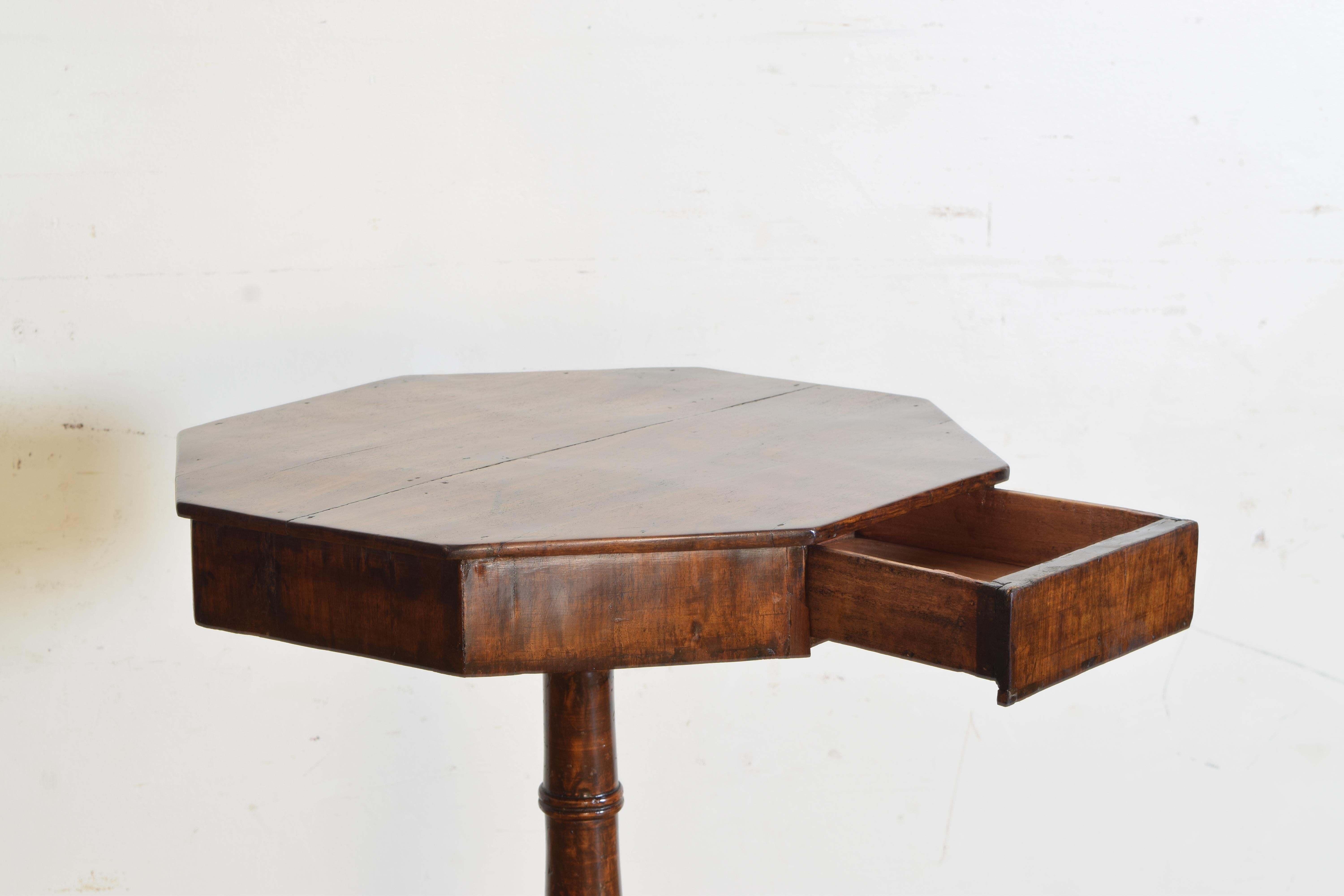 European Italian Neoclassic Walnut Octagonal 1-Drawer Center Table, circa 1825