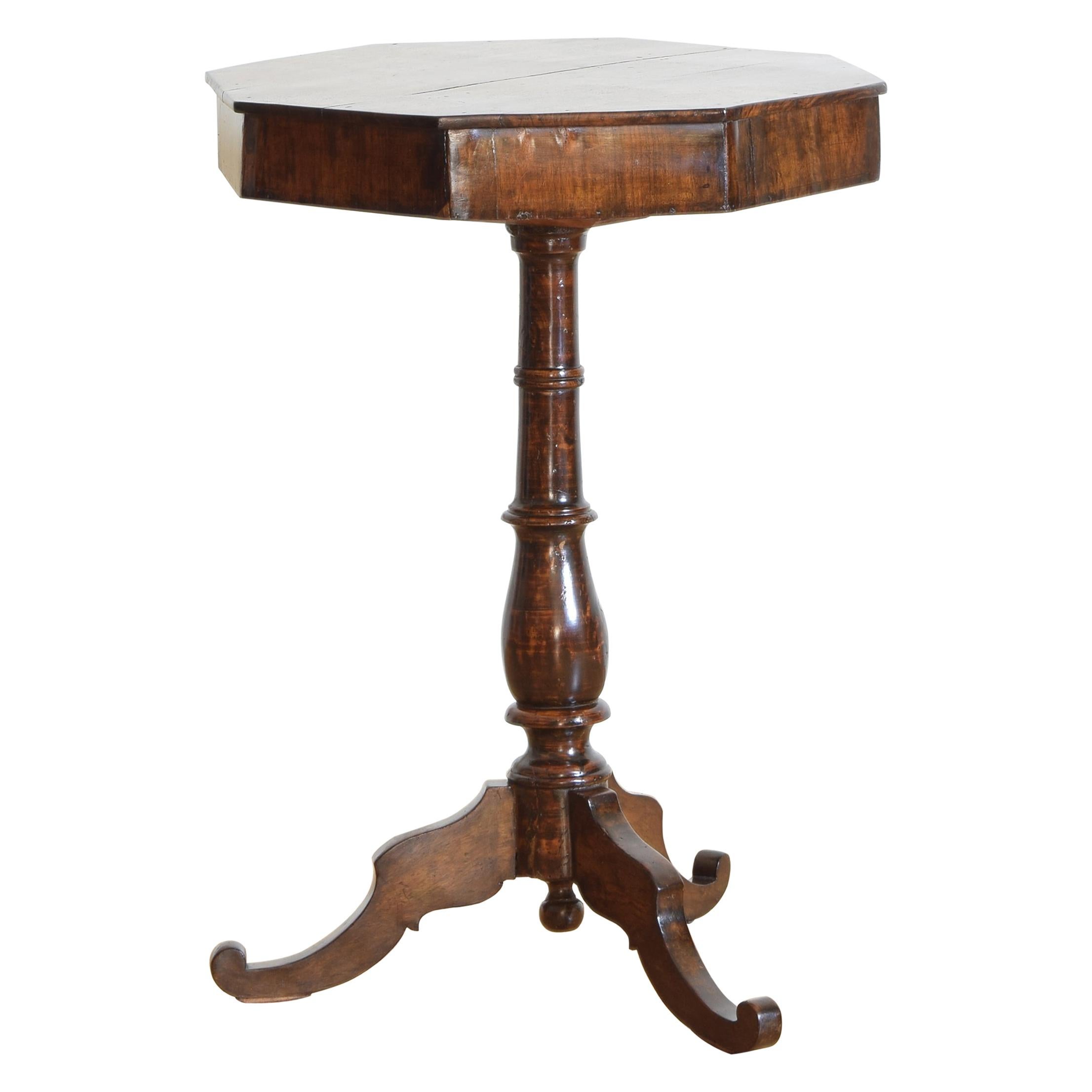 Italian Neoclassic Walnut Octagonal 1-Drawer Center Table, circa 1825