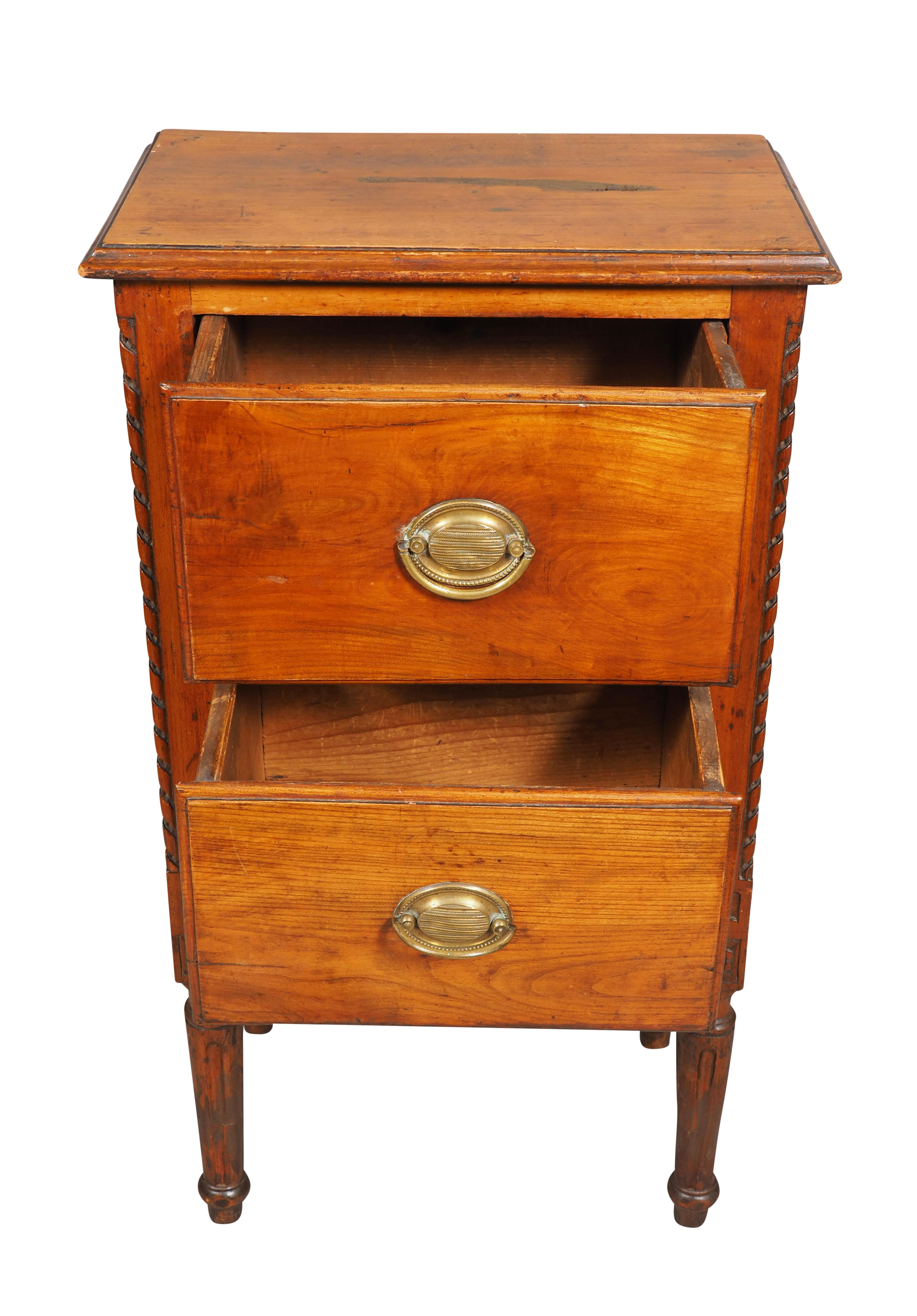 Italian Neoclassic Walnut Table For Sale 1