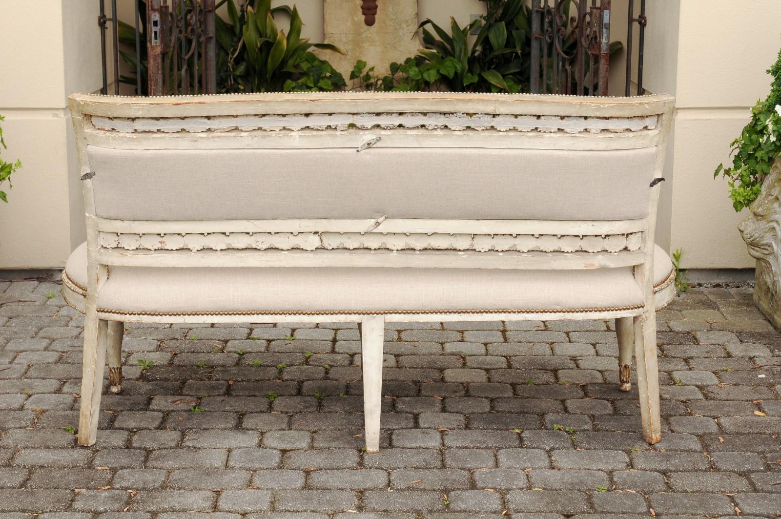 Italian Neoclassical 1800s Settee with Original Paint and Gilt Floral Motifs 4