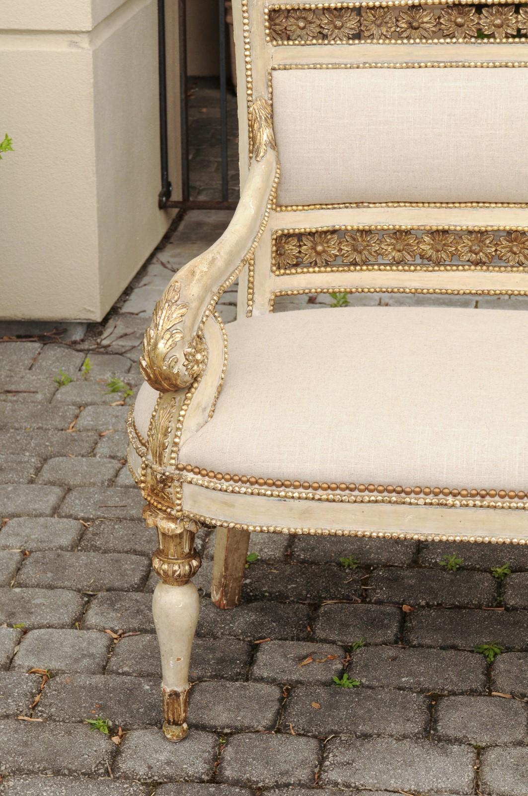 Hand-Carved Italian Neoclassical 1800s Settee with Original Paint and Gilt Floral Motifs