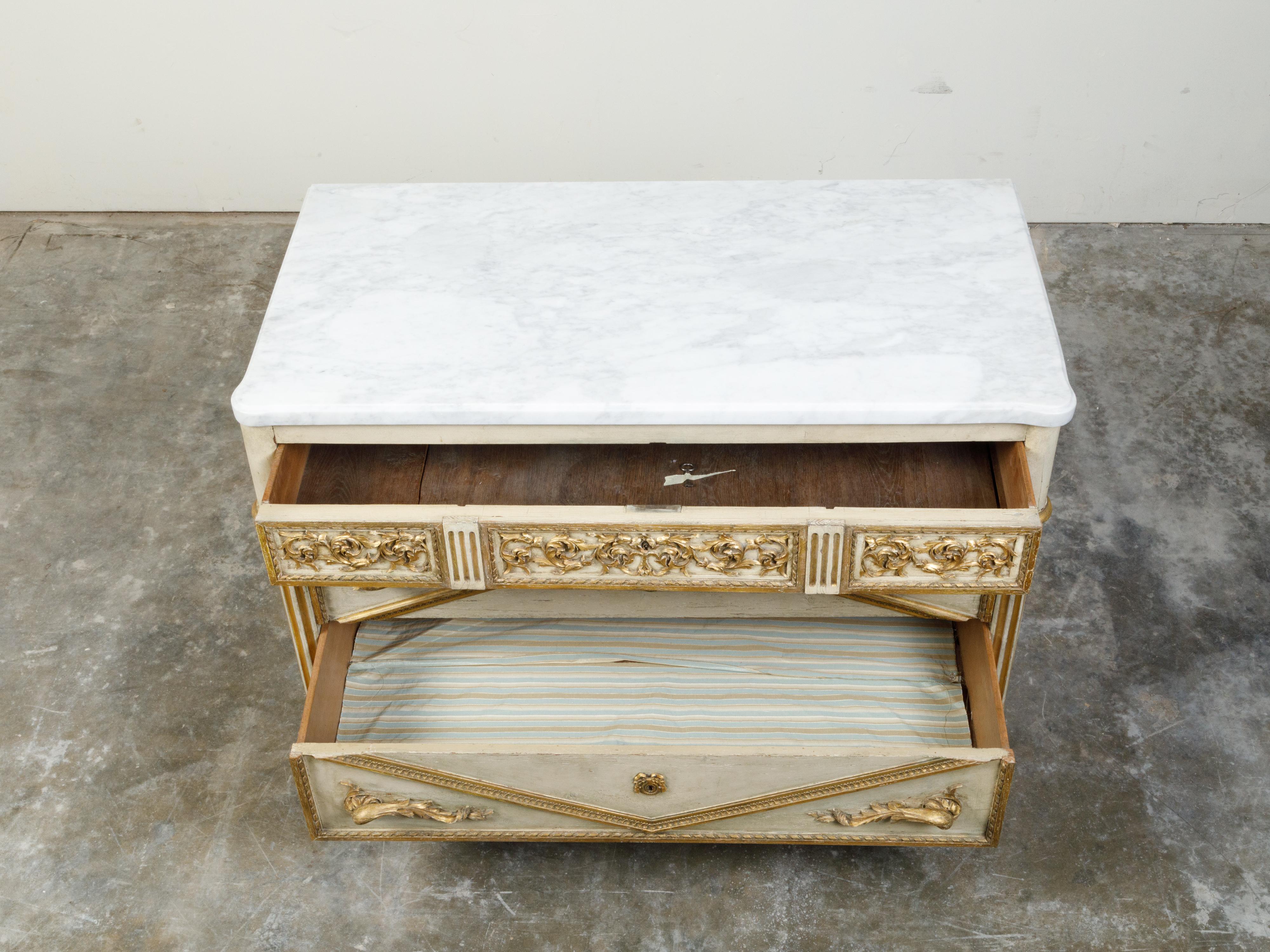 Italian Neoclassical 1800s Three-Drawer Commode with Gilt and Carved Motifs In Good Condition For Sale In Atlanta, GA