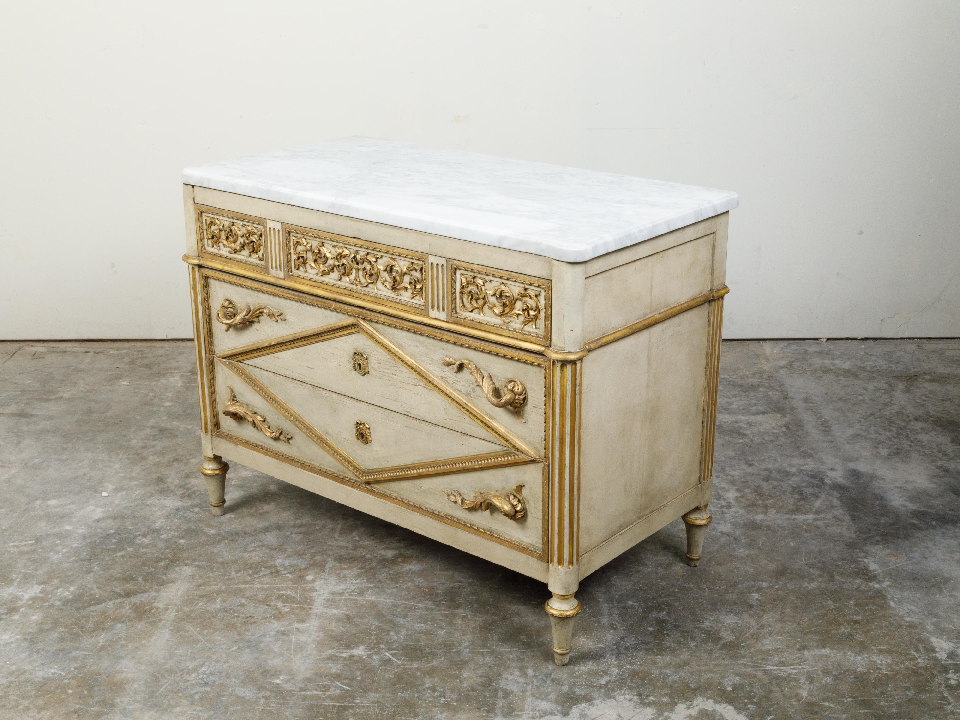 Italian Neoclassical 1800s Three-Drawer Commode with Gilt and Carved Motifs For Sale 4