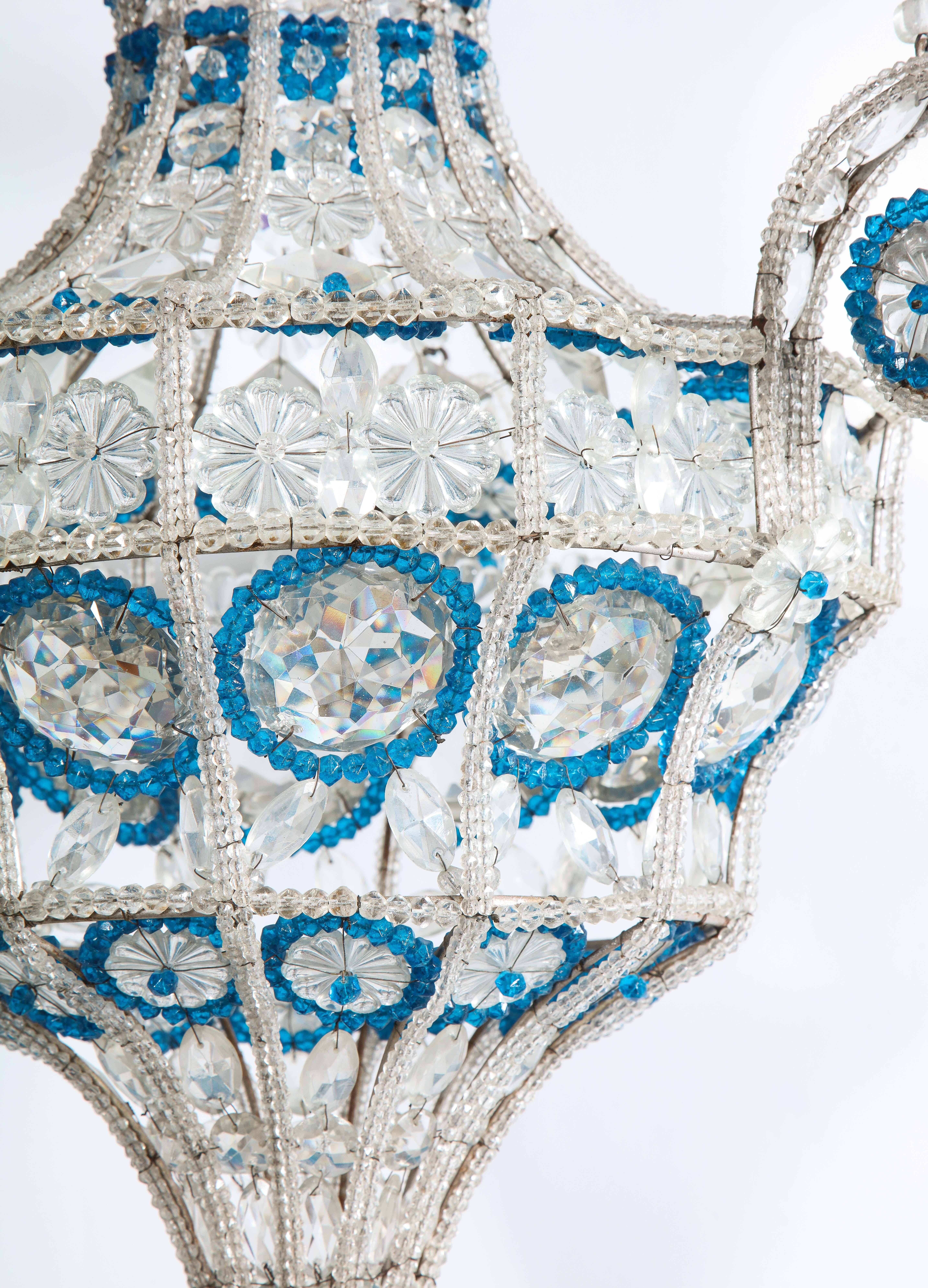 Italian Neoclassical Blue and Clear Cut Glass Beaded Chandelier In Good Condition In New York, NY