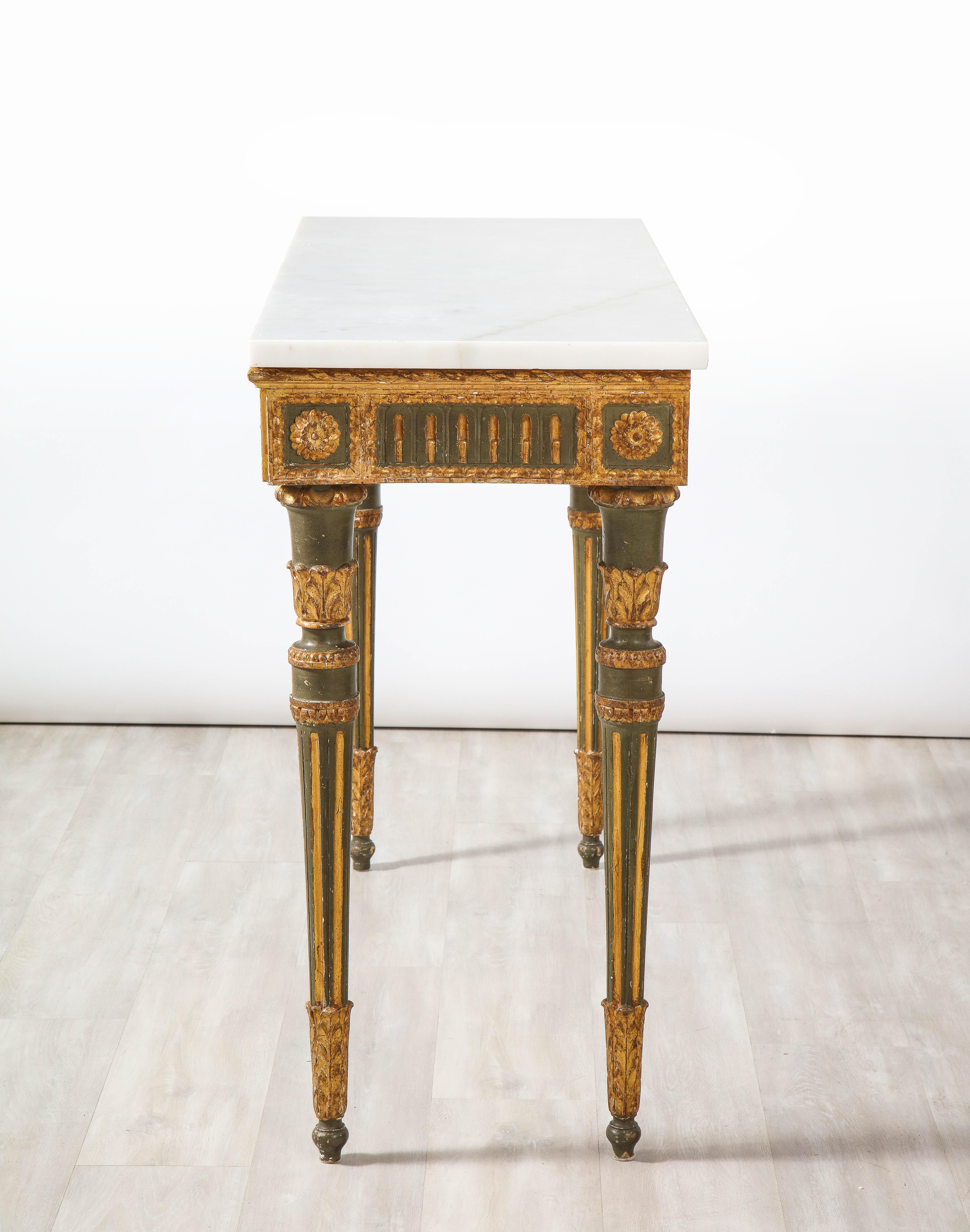Italian Neoclassical Carved, Painted and Gilded Wood Console, Italy, circa 1790 For Sale 2