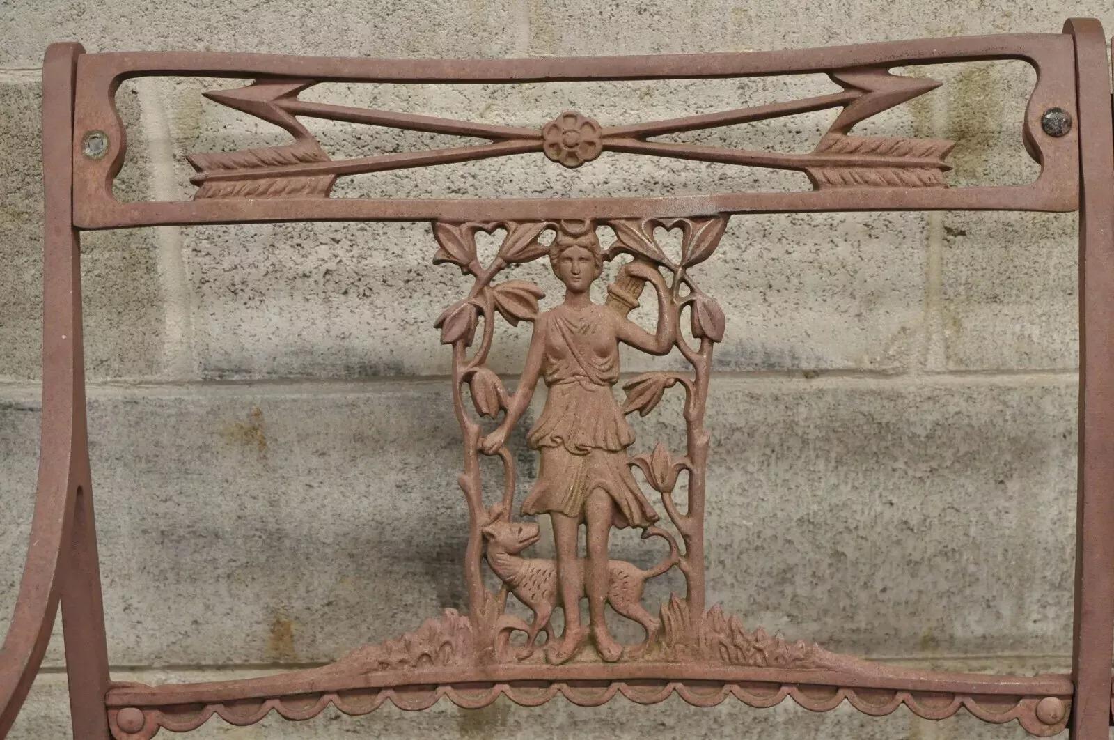 Italienische neoklassizistische figurale Gartenbank aus Aluminiumguss, Molla zugeschrieben im Zustand „Gut“ im Angebot in Philadelphia, PA
