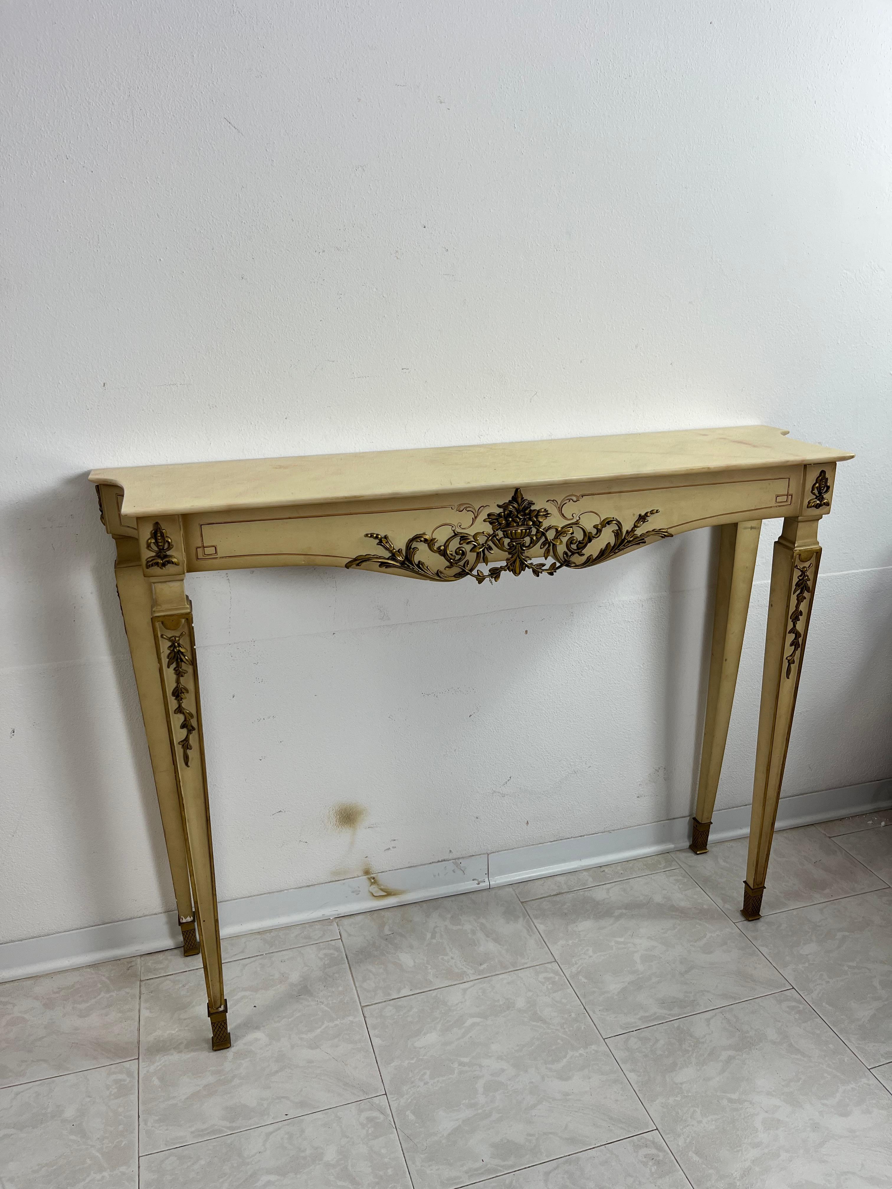 Italian Neoclassical Console in Lacquered Wood With Marble Top, 1930s In Good Condition For Sale In Palermo, IT
