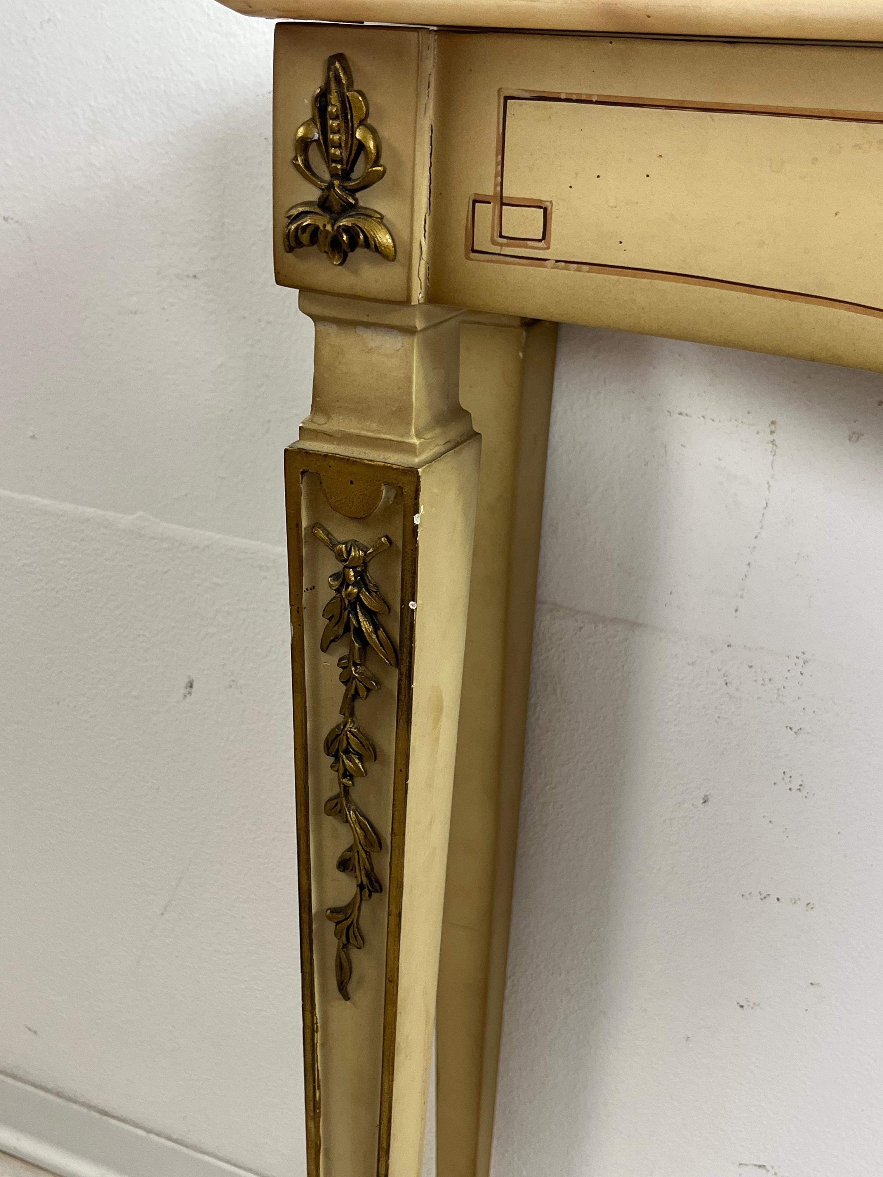 Italian Neoclassical Console in Lacquered Wood With Marble Top, 1930s For Sale 1