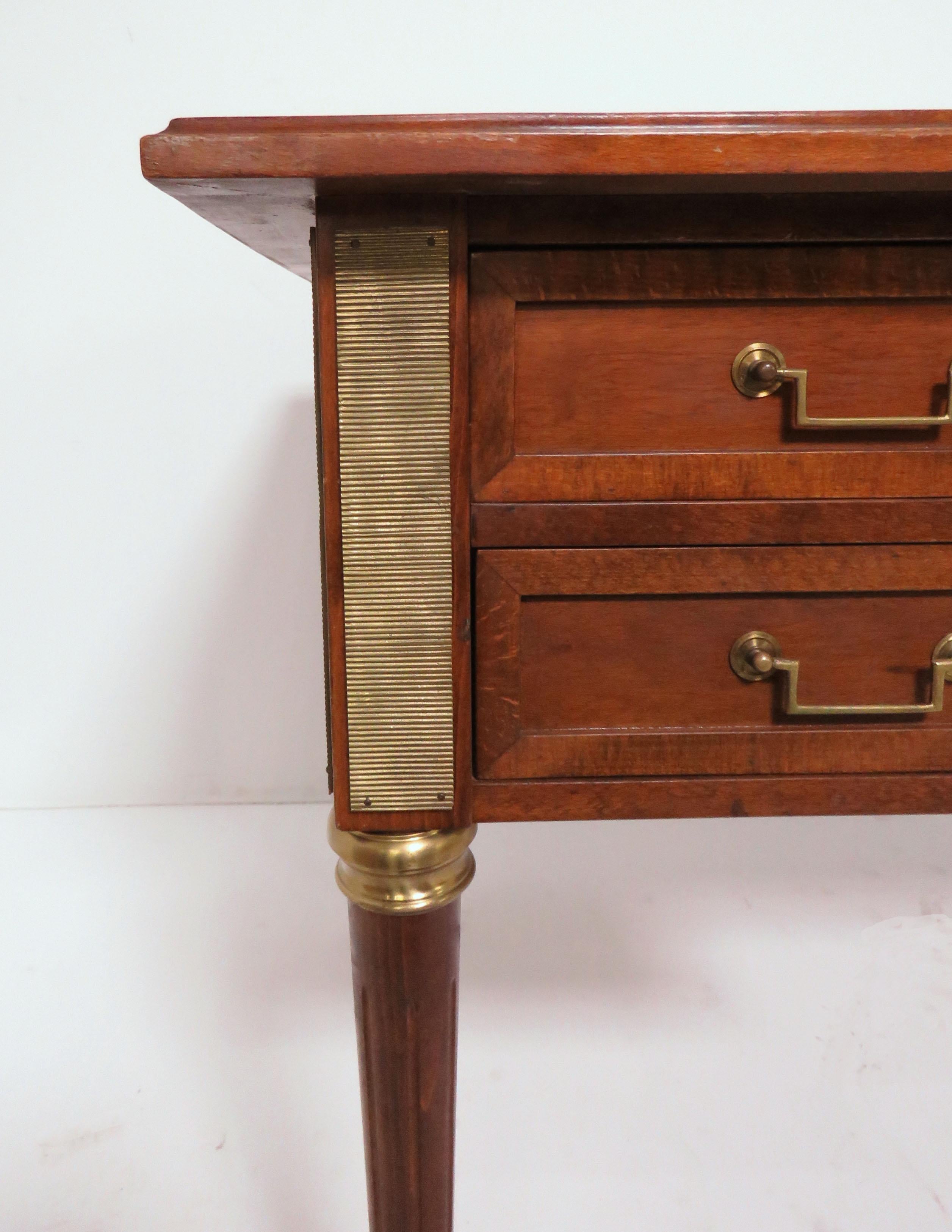 Mid-20th Century Italian Neoclassical Executive Writing Desk with Leather Top, circa 1960s