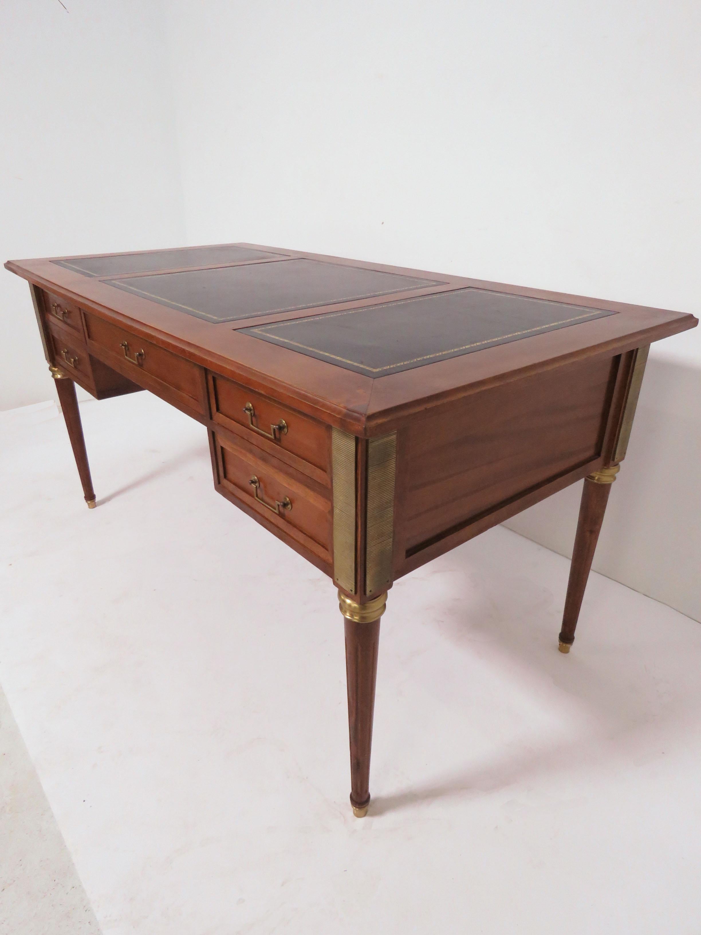 Italian Neoclassical Executive Writing Desk with Leather Top, circa 1960s 2