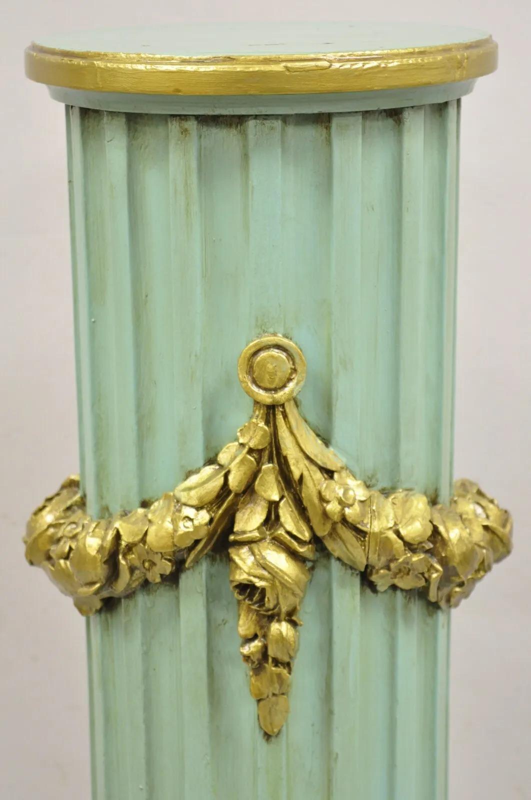 Italian Neoclassical French Empire Green & Gold Painted Wooden Column Pedestal In Good Condition For Sale In Philadelphia, PA