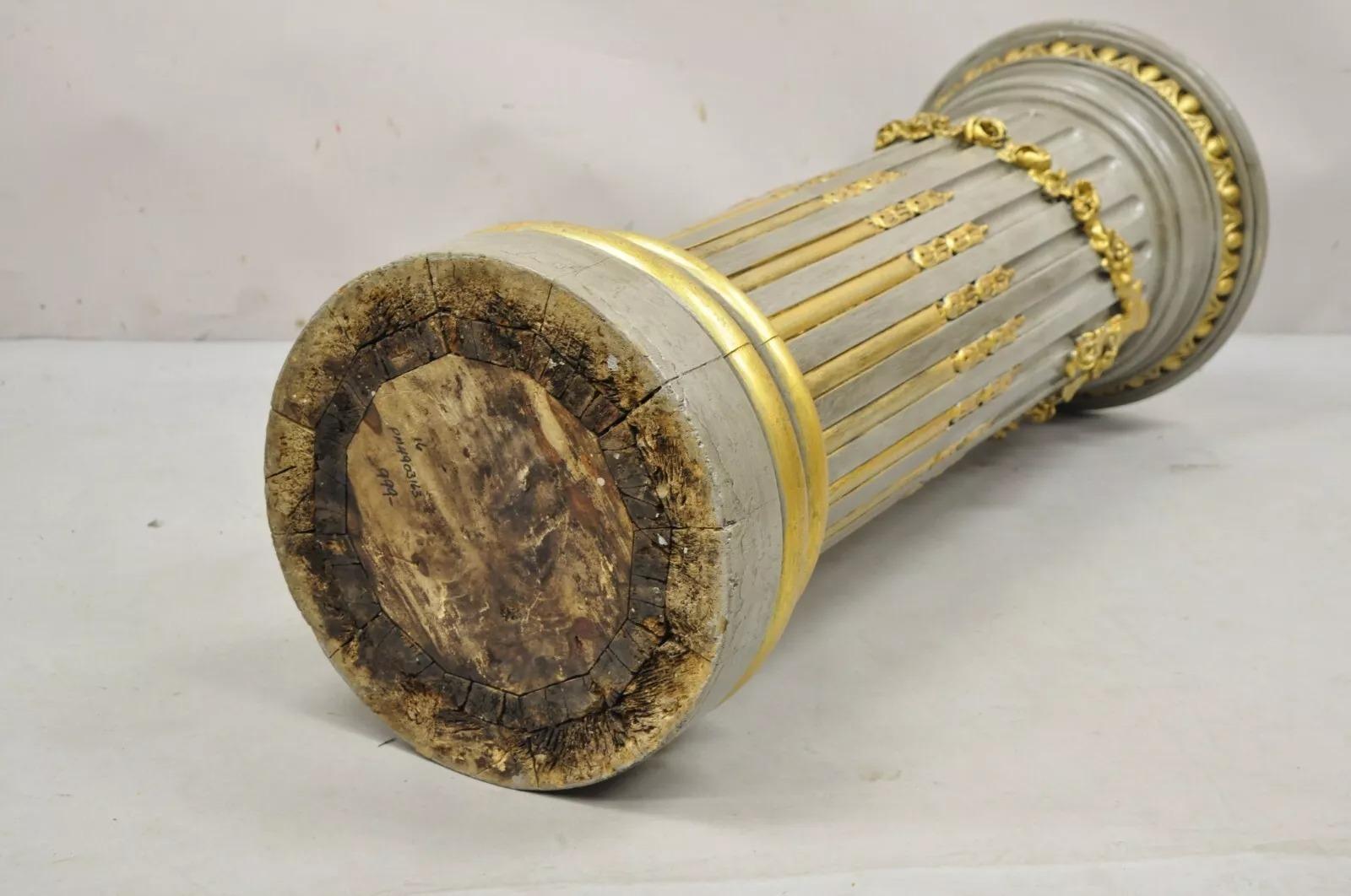 Italian Neoclassical French Empire Grey & Gold Painted Wooden Column Pedestal For Sale 4