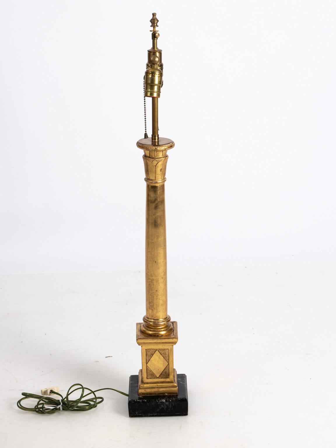 Italian Neoclassical Gilded Column Lamp In Good Condition In Stamford, CT