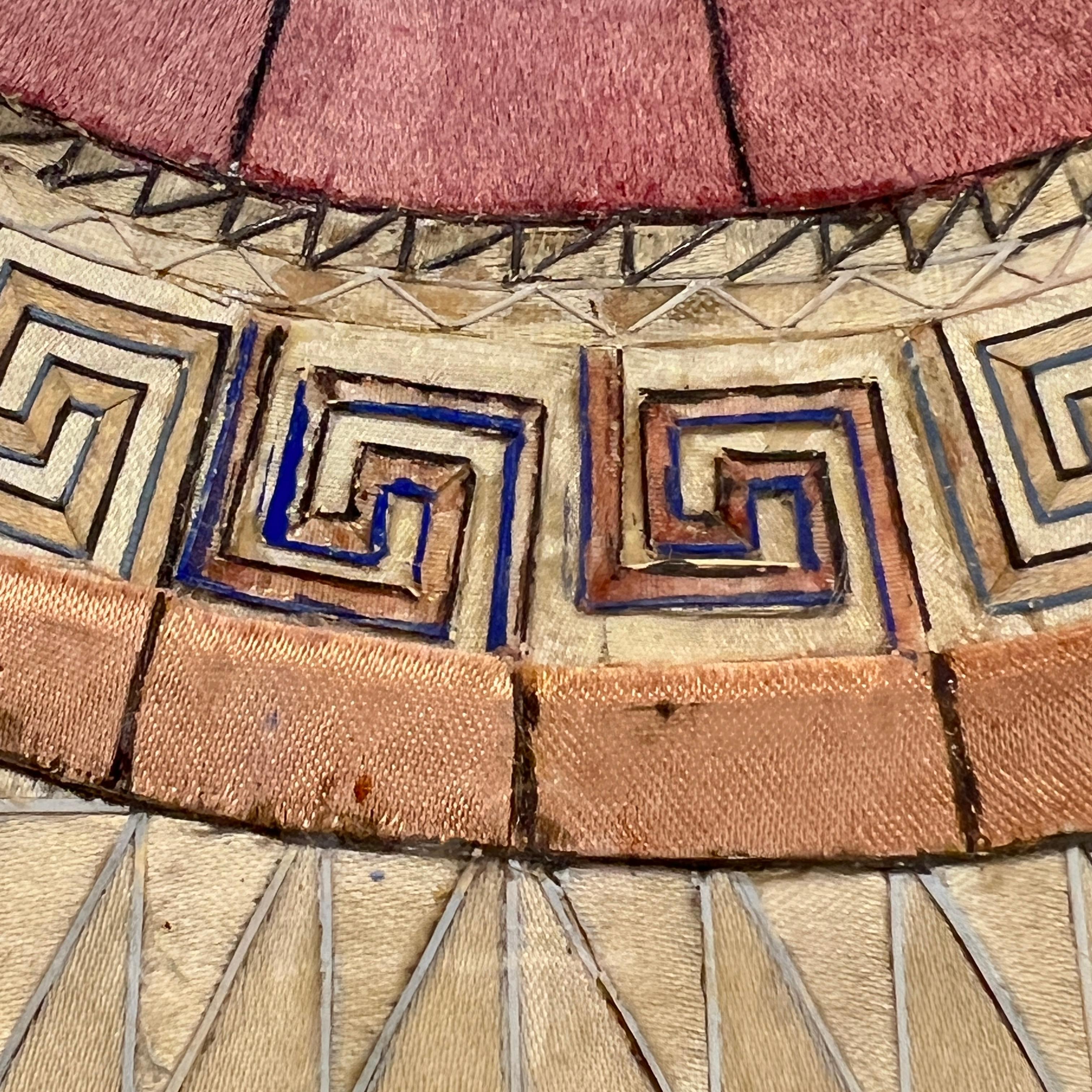 Table centrale néoclassique italienne en bronze doré avec plateau en soie peint à la main en vente 13