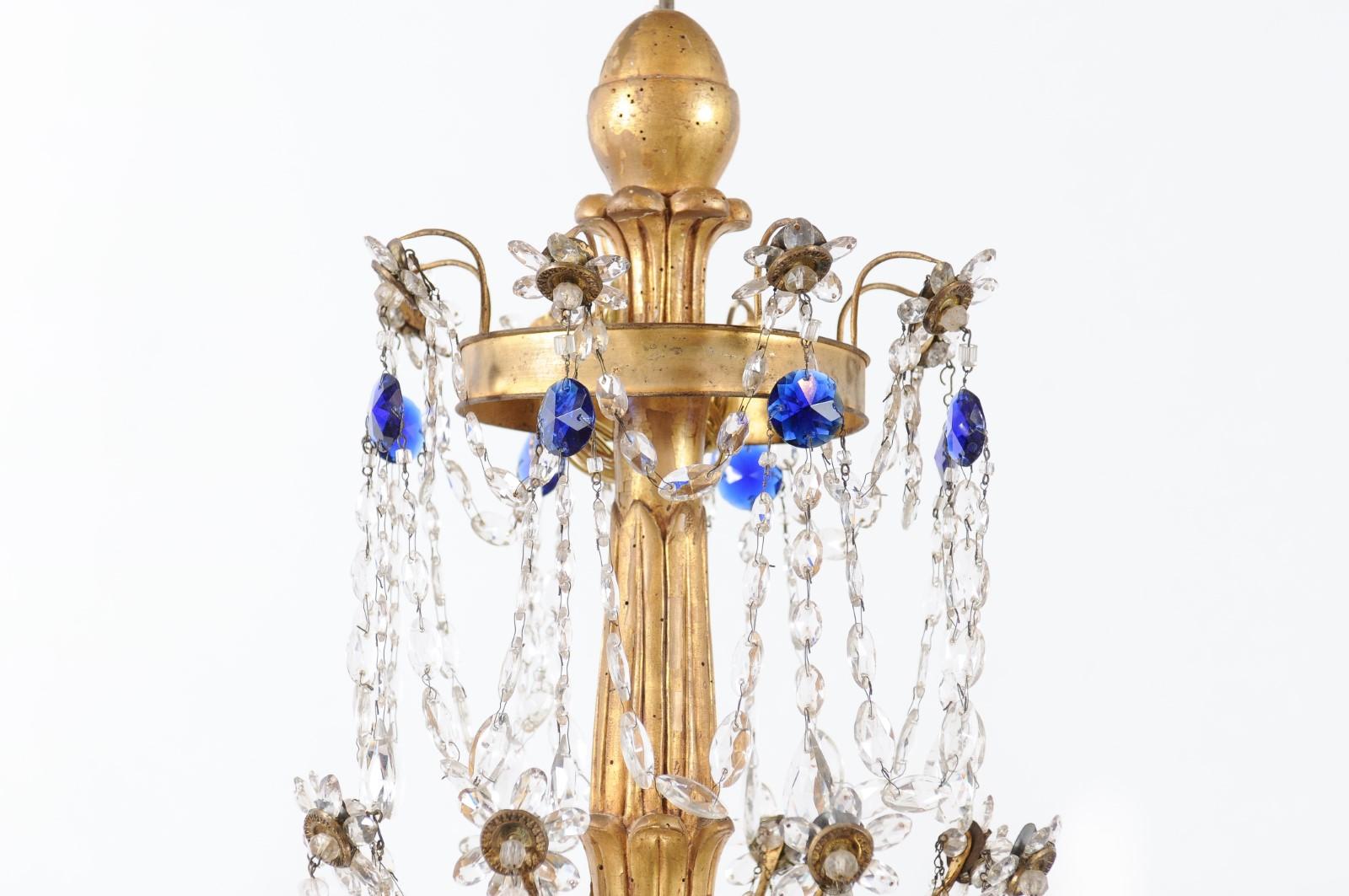 Italian Neoclassical Giltwood and Crystal 8-Light Chandelier, circa 1790 1