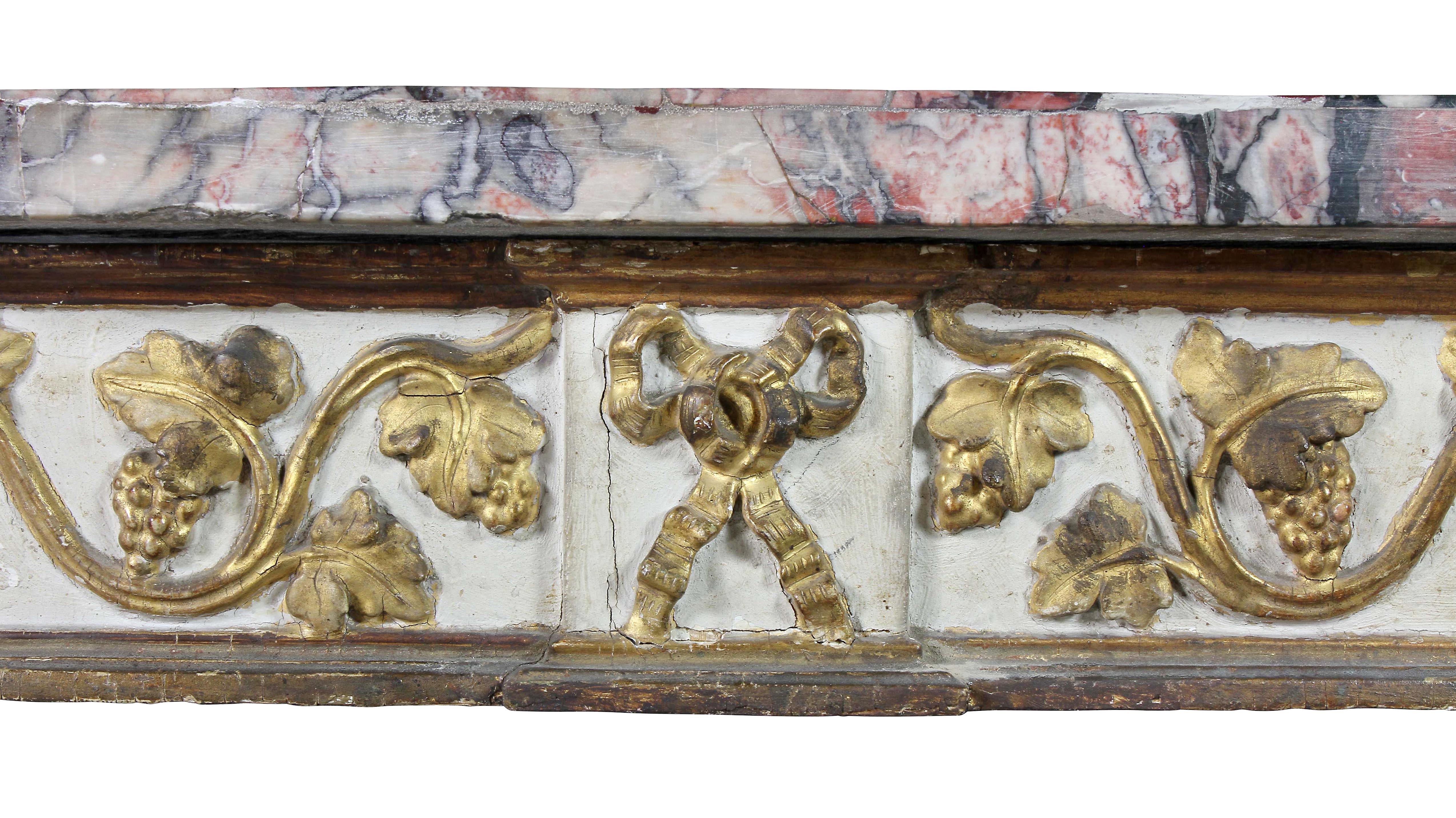 Peint Table console néoclassique italienne en bois doré et peint en vente