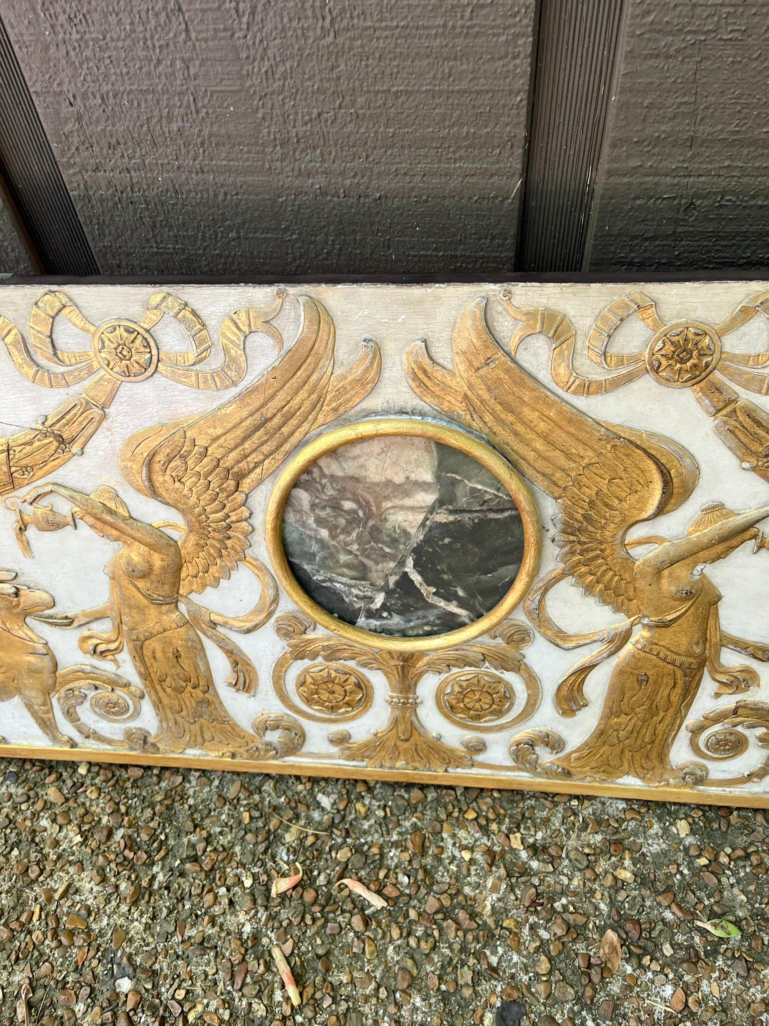 Panneau de porte Boiserie décorée en bois doré de style néoclassique italien   en vente 8