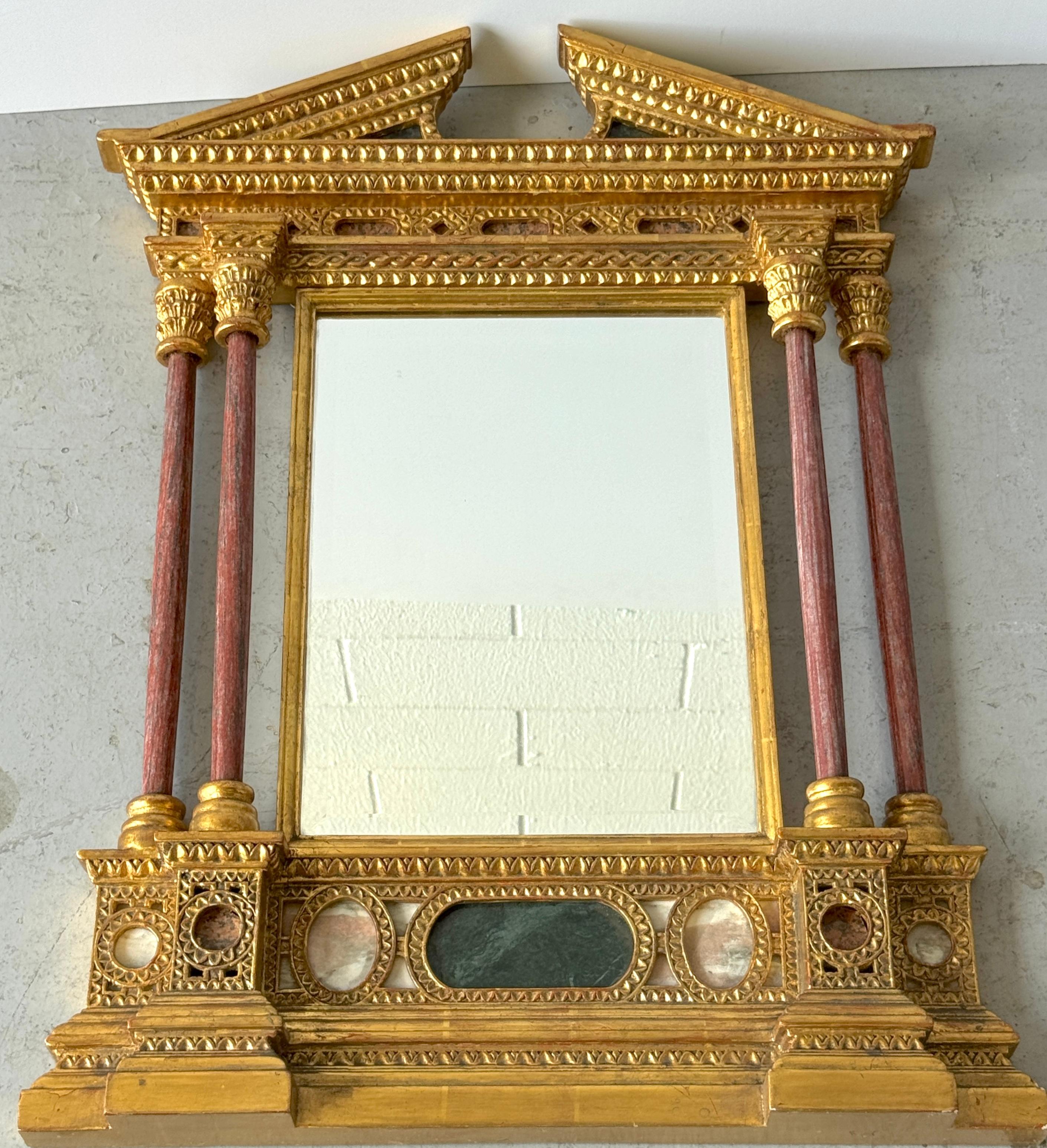 Italienischer neoklassischer Spiegel aus Giltwood mit Intarsien und geschnitztem Marmor, 20. im Angebot 13