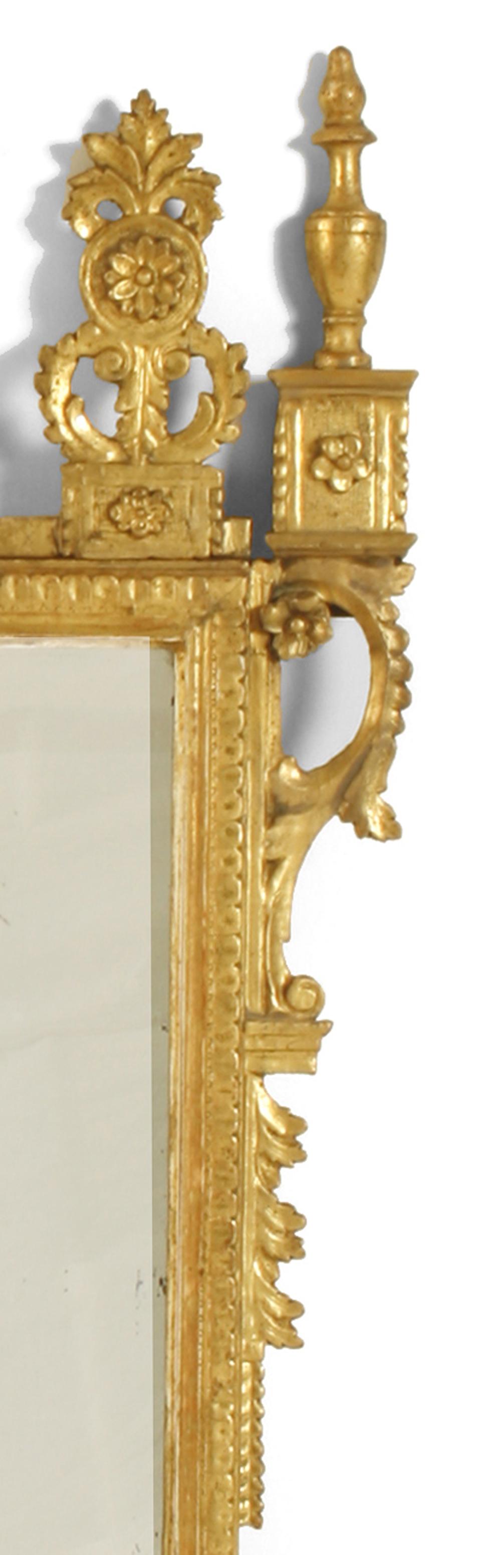 Italian Neoclassical Giltwood Mirror, circa 1790 In Good Condition In valatie, NY