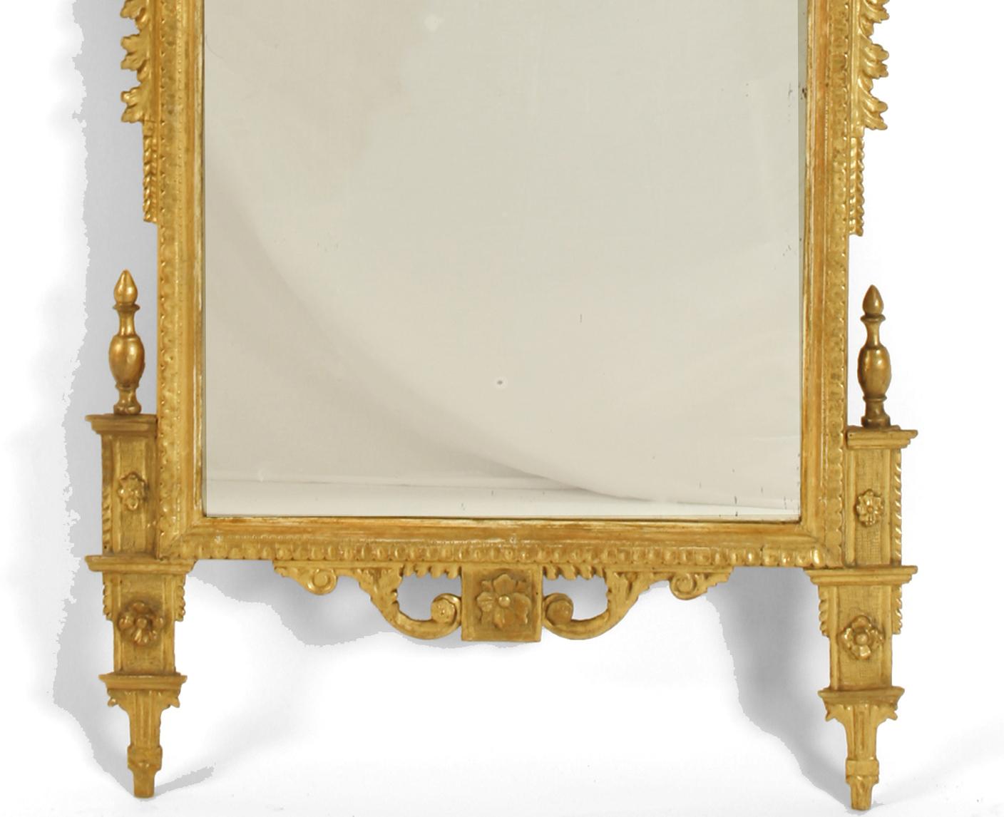 18th Century Italian Neoclassical Giltwood Mirror, circa 1790