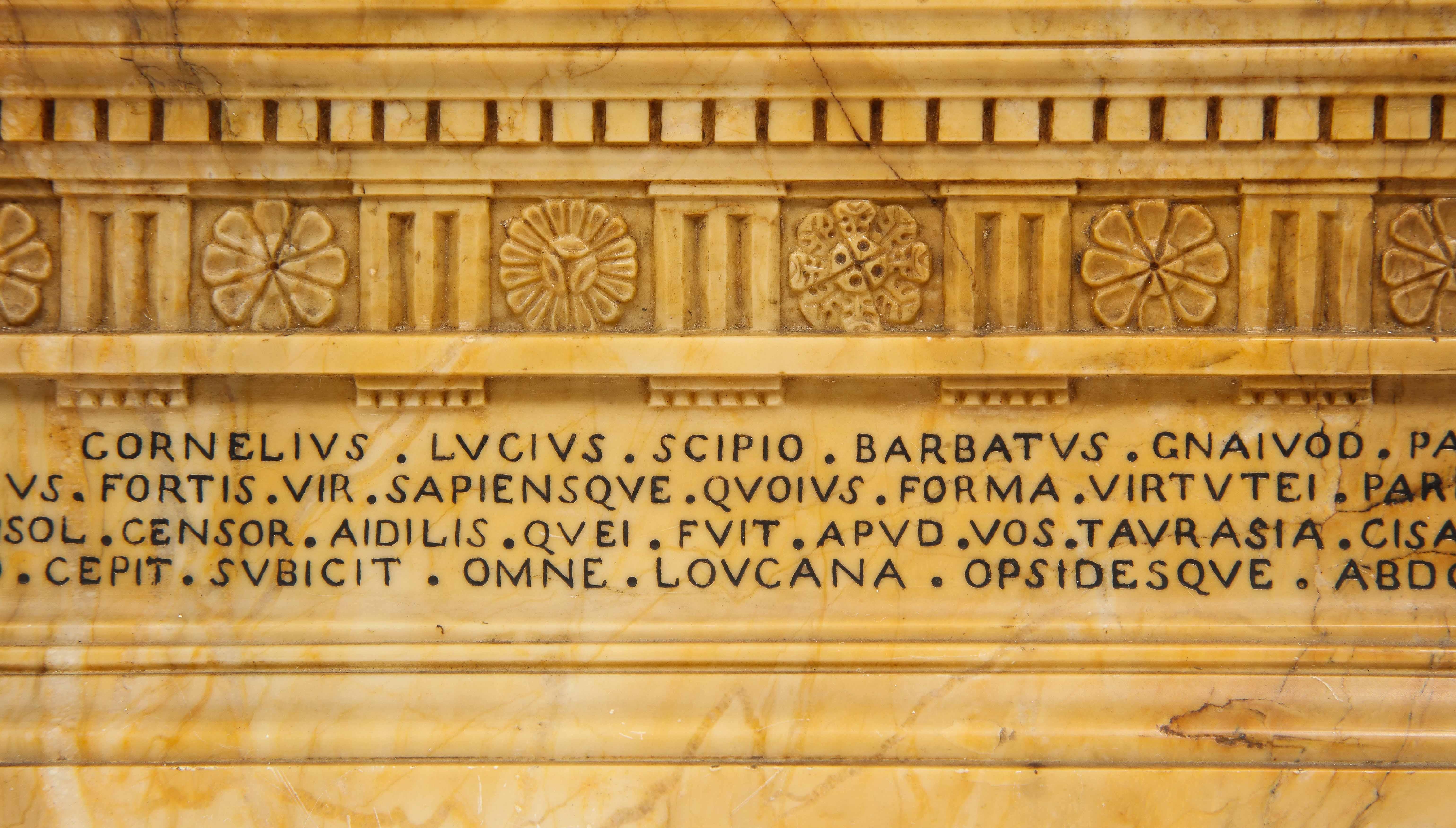 Italian Neoclassical Grand Tour Sienna Marble Tomb of Scipios Inkwell In Fair Condition In New York, NY