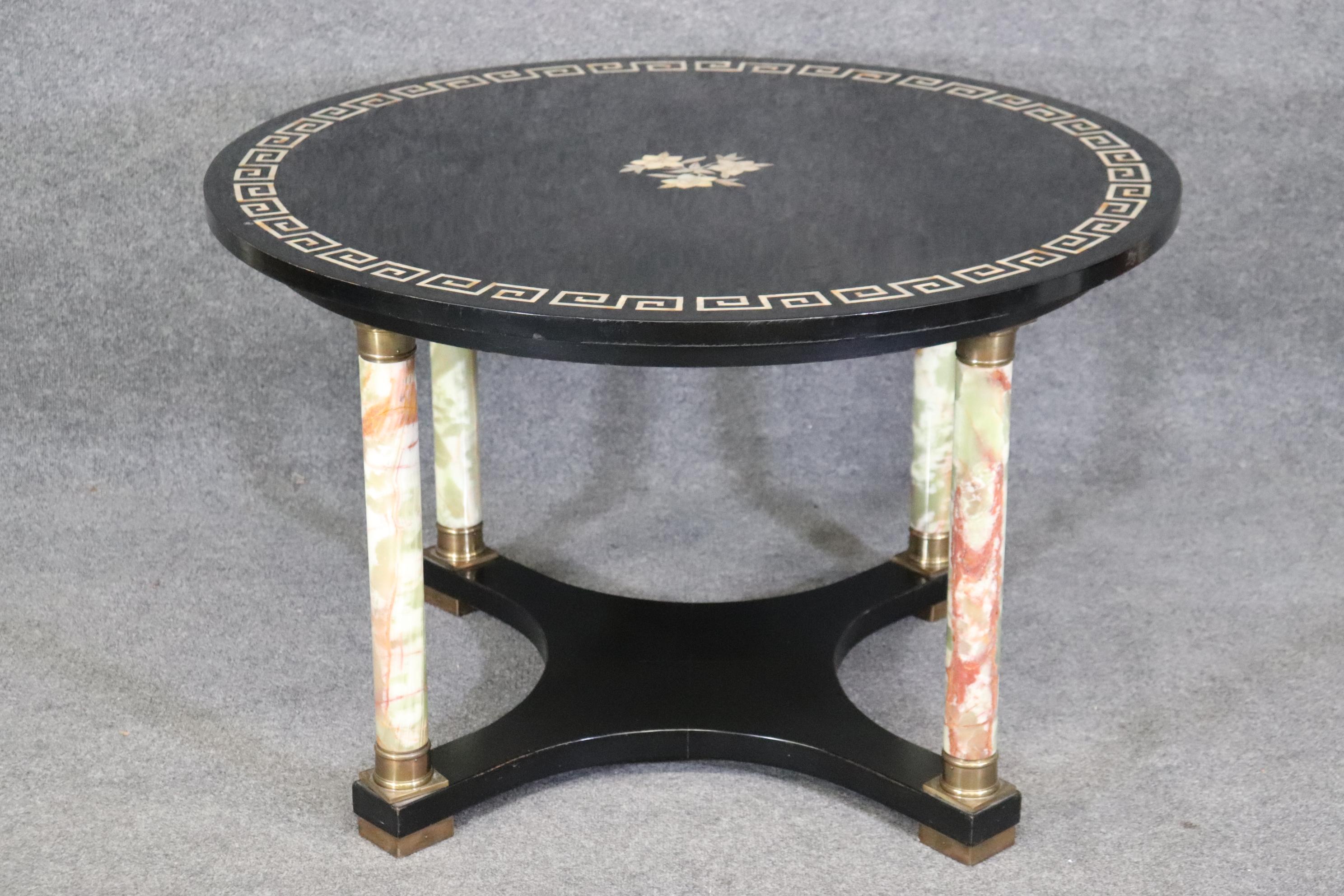 Italian Neoclassical Green Onyx and Mother of Pearl Inlaid Center Table  For Sale 1