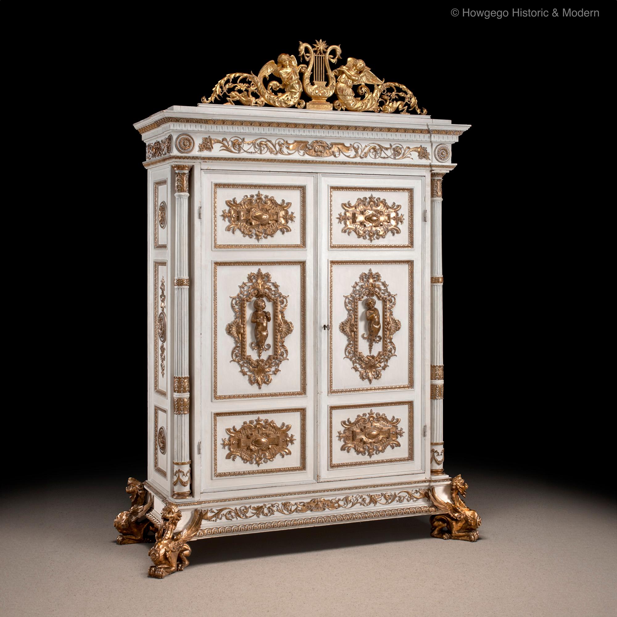 Italian Neoclassical Handcarved Gilded Tester State Bed (6ft/180cm) & Cupboard For Sale 6