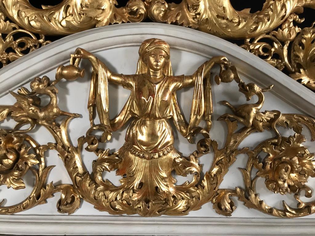 Italian Neoclassical Handcarved Gilded Tester State Bed (6ft/180cm) & Cupboard For Sale 14