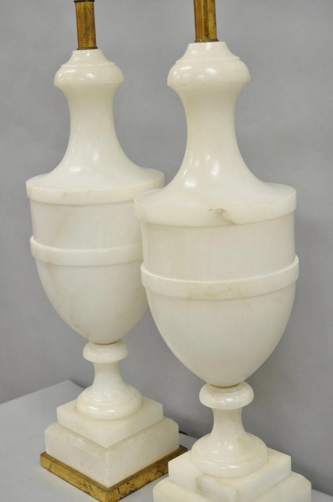 Inconnu Italian Neoclassical Large Carved Solid Alabaster Marble Urn Table Lamps - Pair en vente