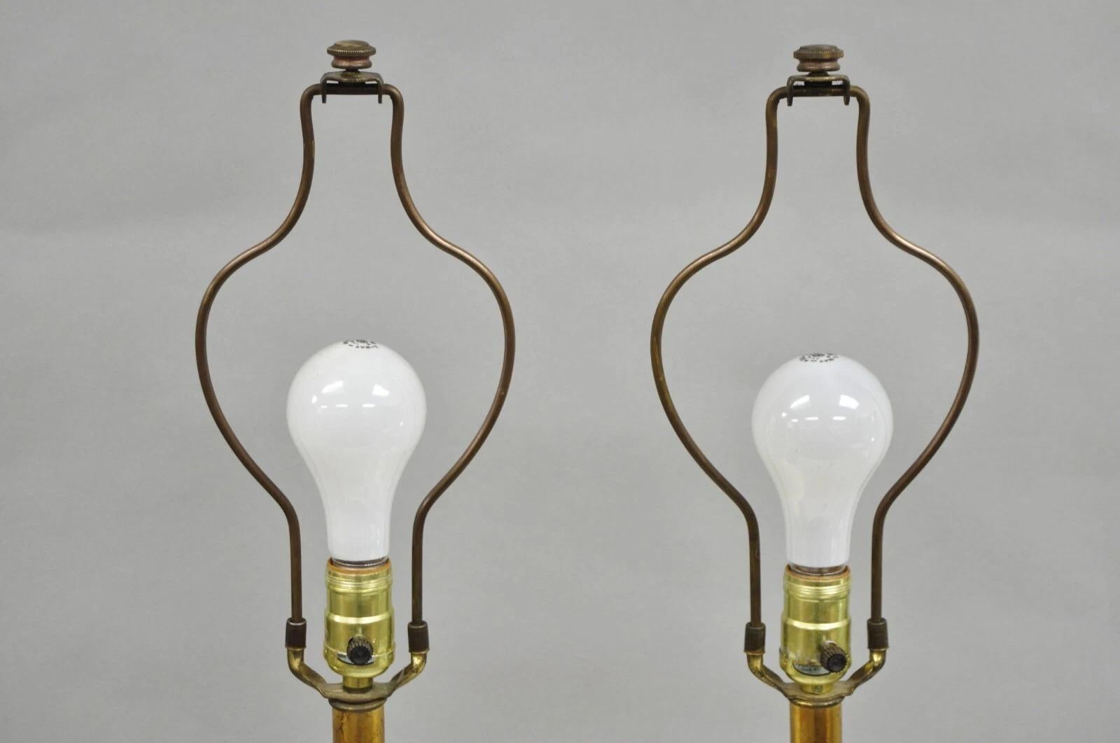 20ième siècle Italian Neoclassical Large Carved Solid Alabaster Marble Urn Table Lamps - Pair en vente