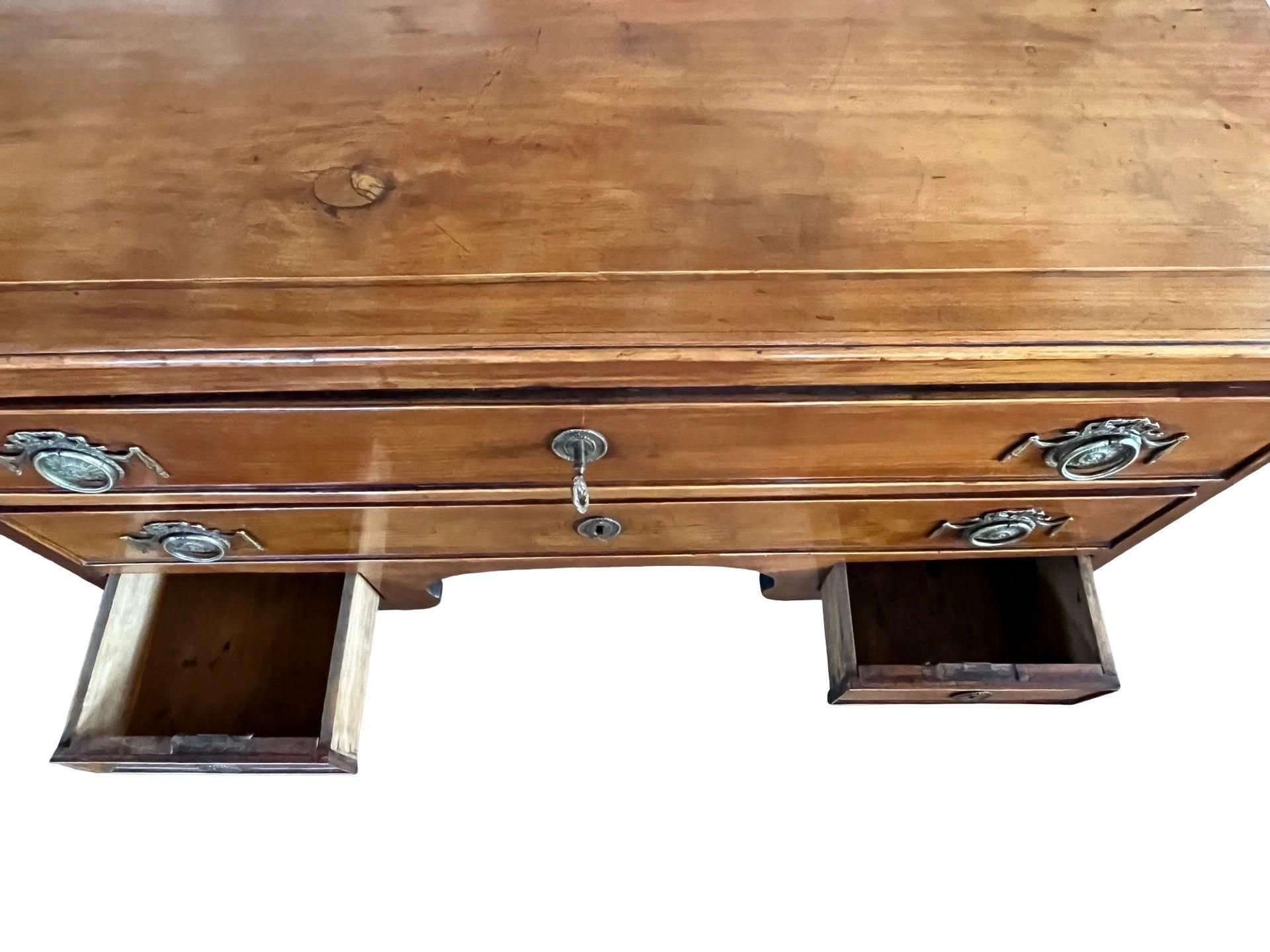 Ottone Commode neoclassico italiano Luigi XVI in ciliegio in vendita