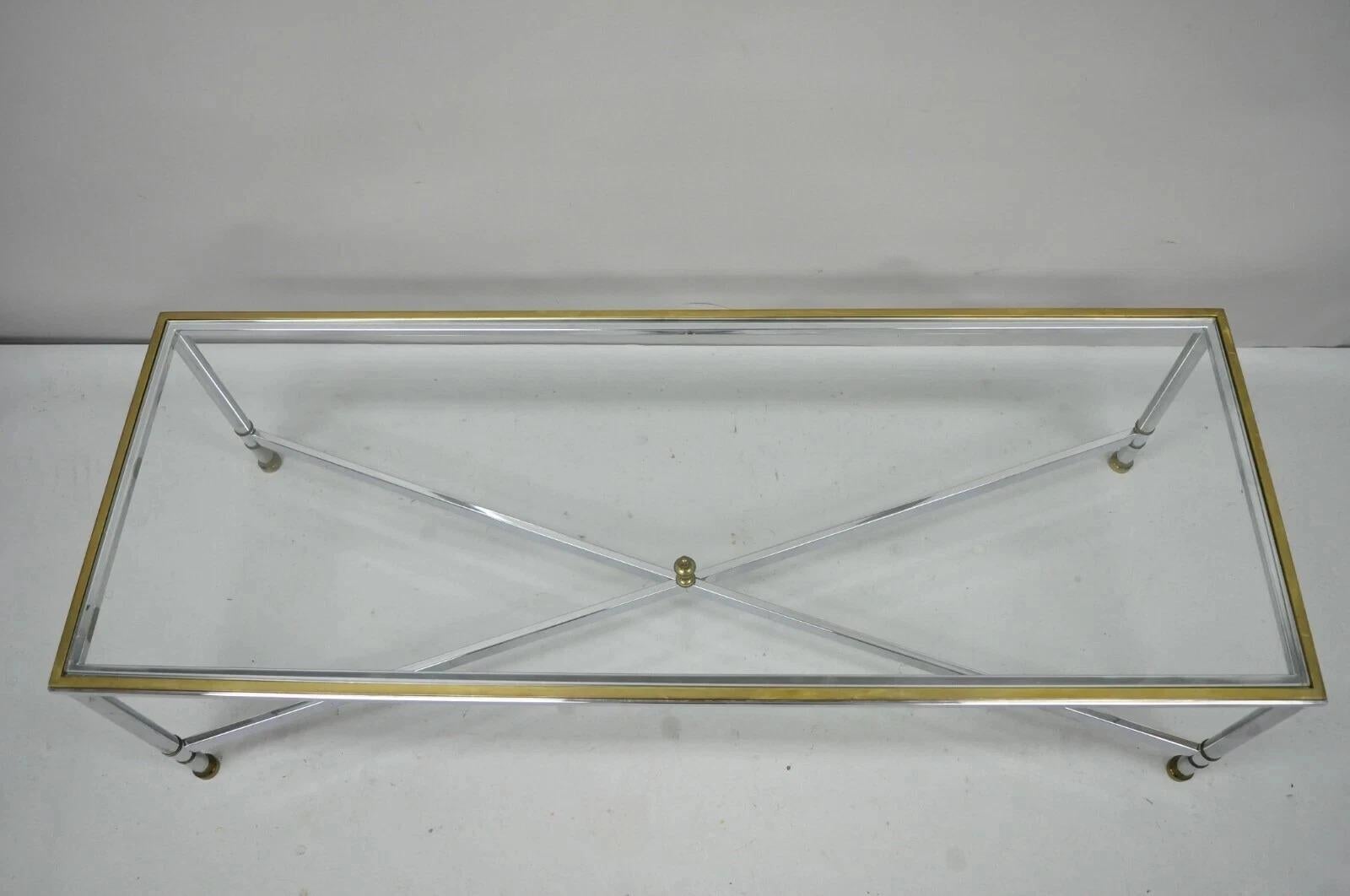 Table basse rectangulaire en acier et laiton de style néoclassique italien de la Maison Jansen en vente 3