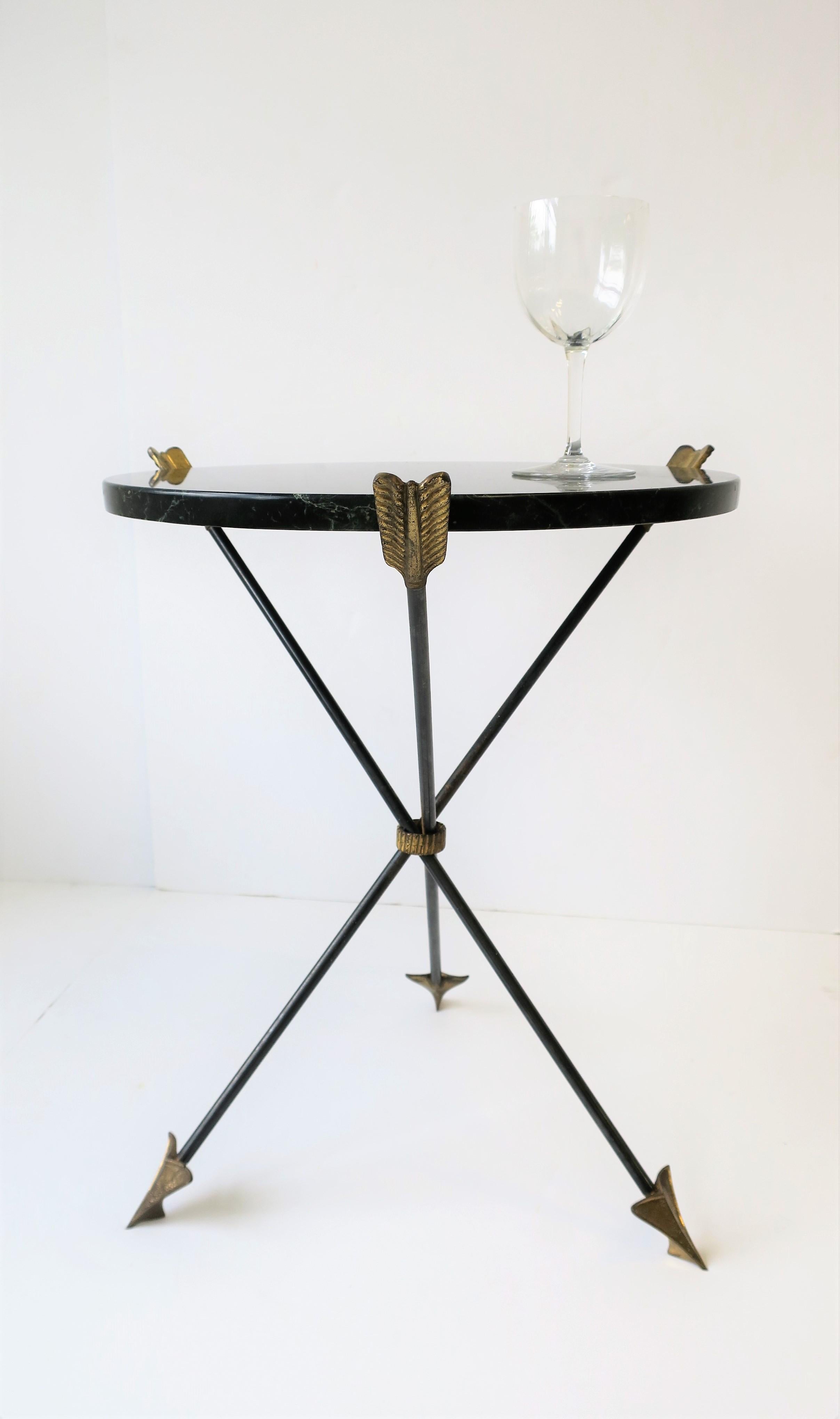 Italian Neoclassical Marble and Brass Tripod Side Table or Guéridon In Good Condition In New York, NY