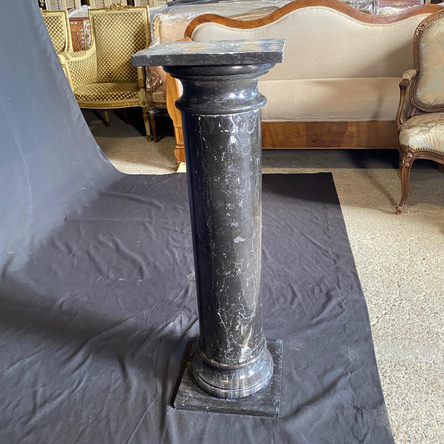 Italienische neoklassische Marmorsäulen oder The Pedestal - 3 verfügbar im Zustand „Gut“ im Angebot in Hopewell, NJ