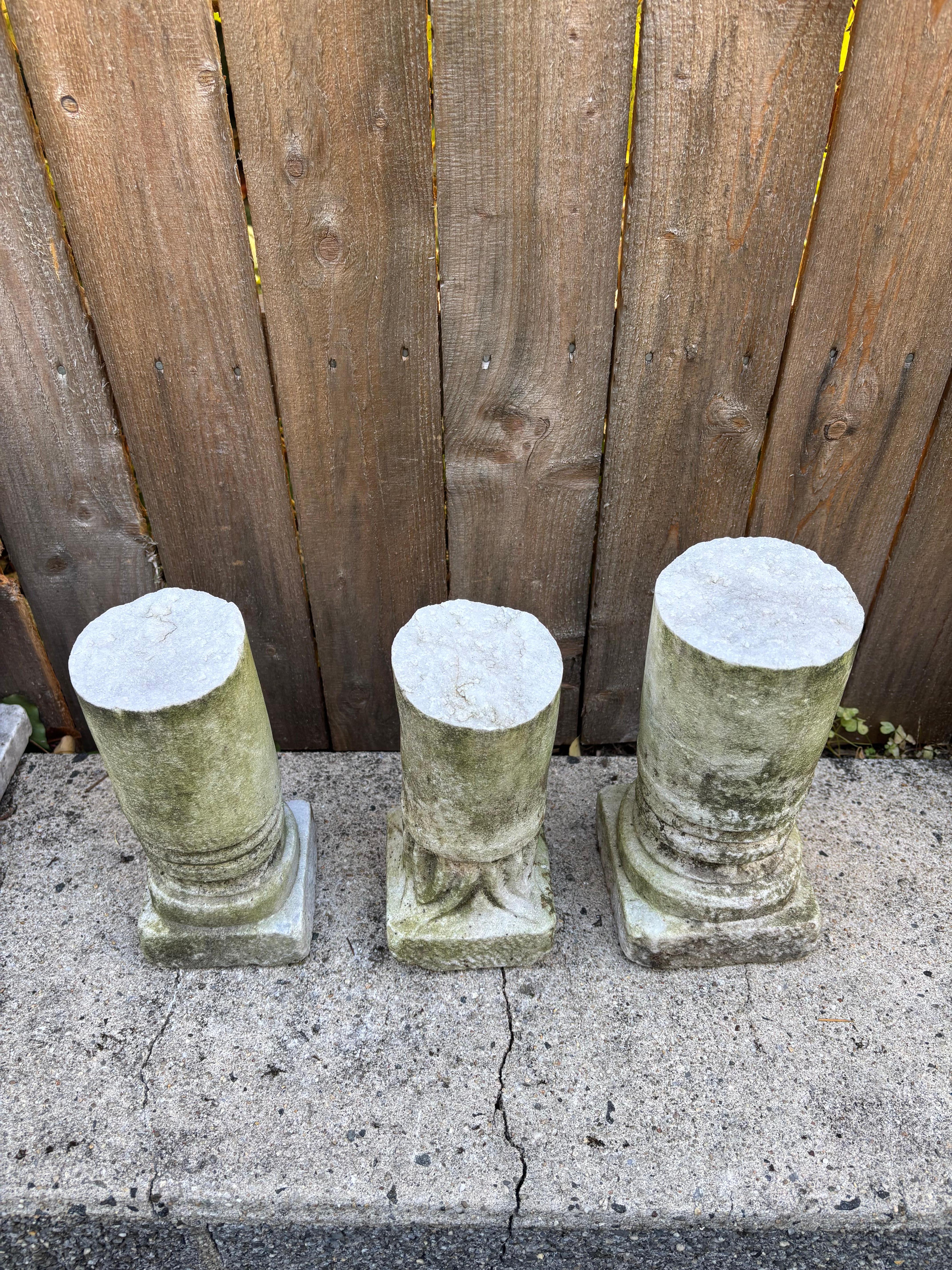 Italian Neoclassical Marble Columns With Capitals, Set of Three For Sale 12