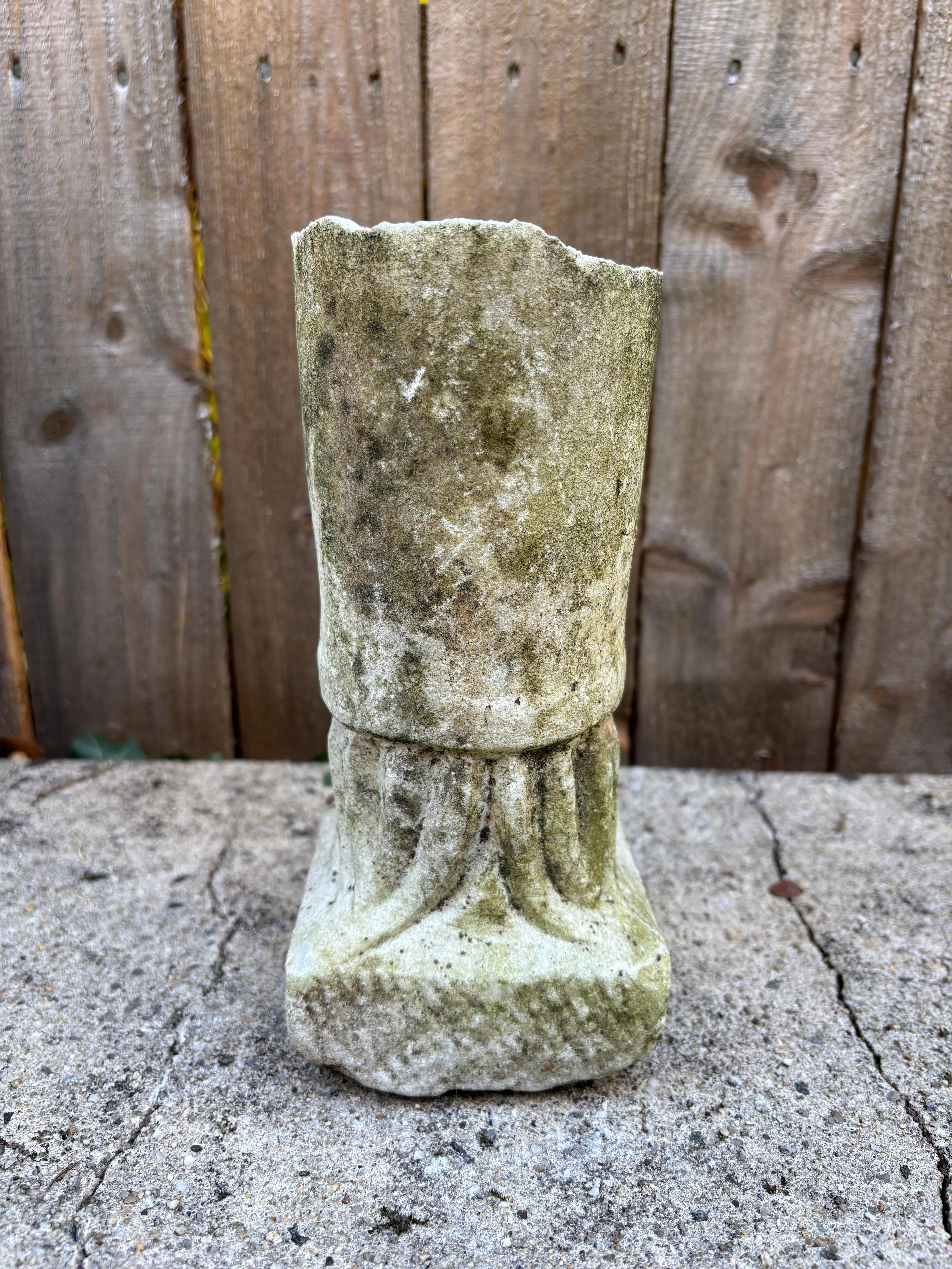 Italian Neoclassical Marble Columns With Capitals, Set of Three For Sale 3