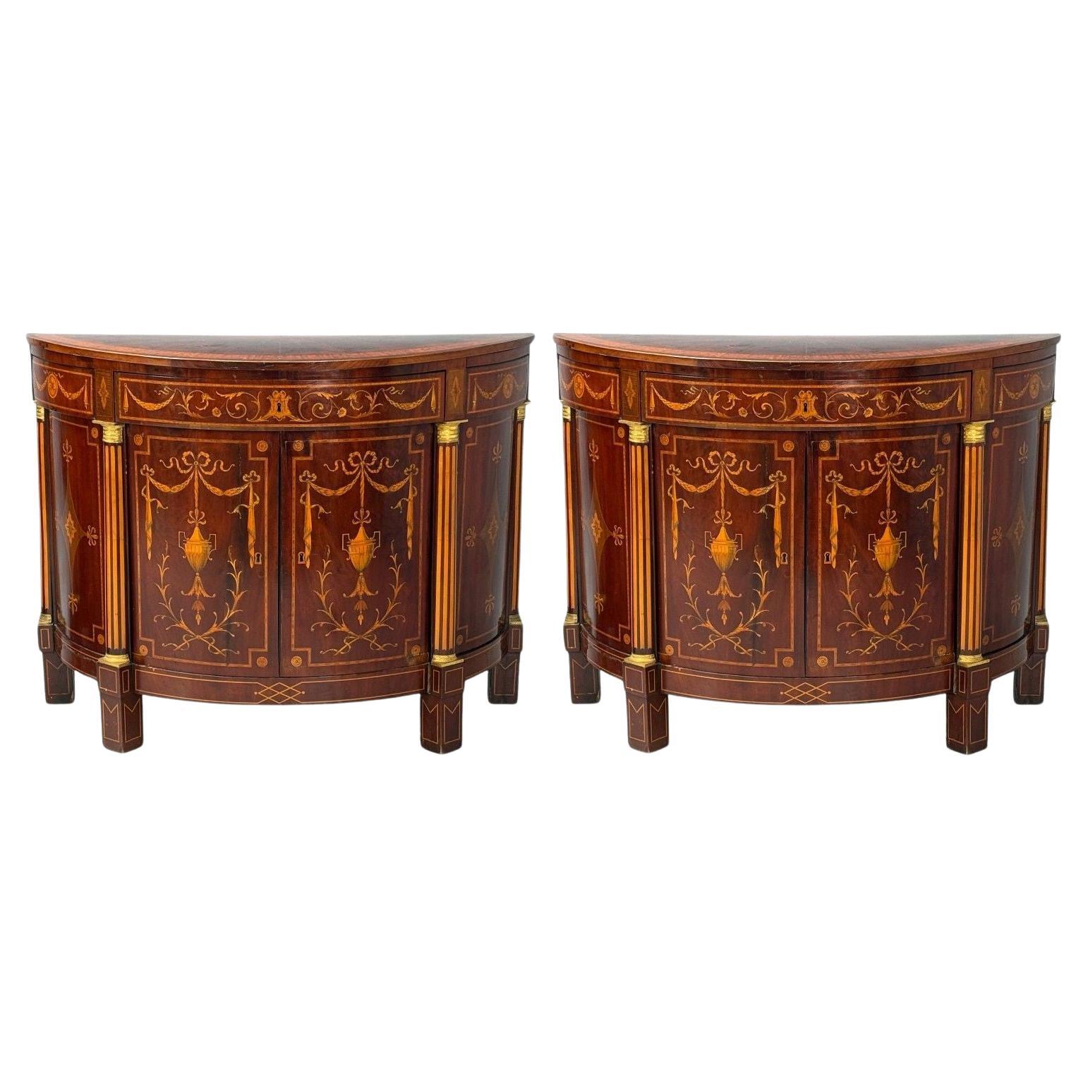 Neoclassico italiano, intarsio, legno di raso, cassapanca Demilune, Italia, XIX secolo.