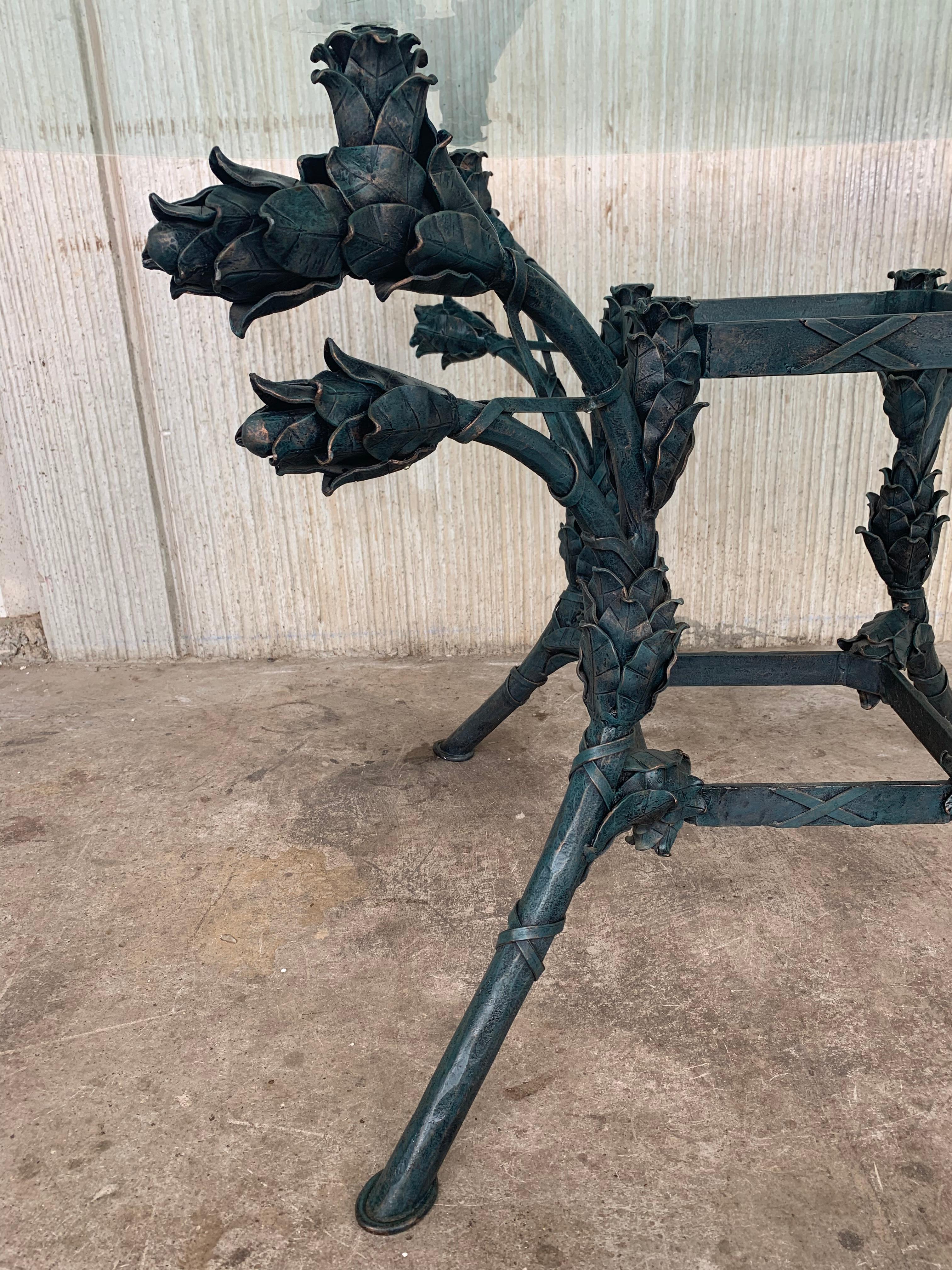 20th Century Italian Neoclassical Ornamental Wrought Iron Center Table with Oval Glass Top For Sale