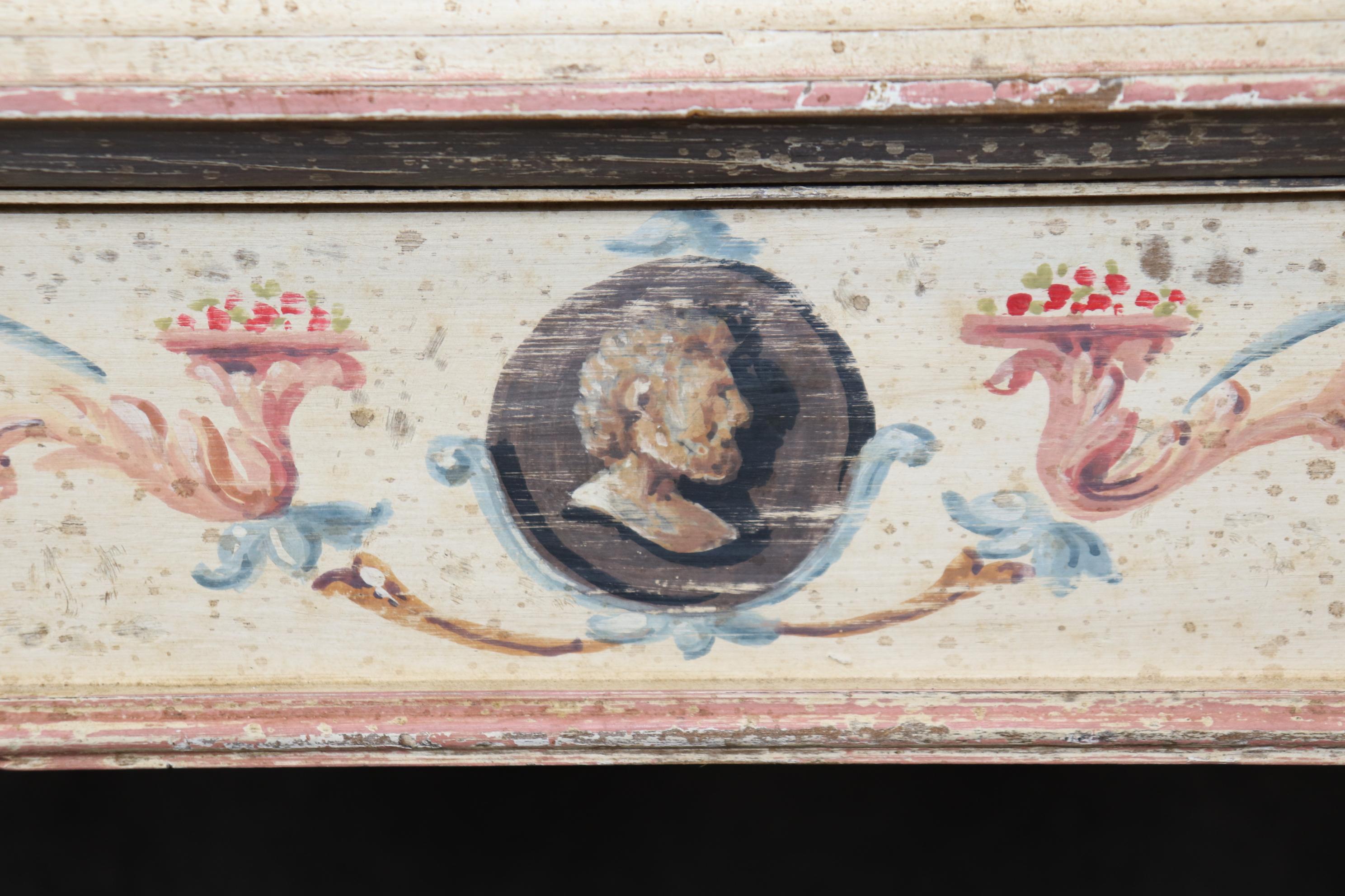 Italian Neoclassical Paint Decorated Carved Eagle Verdi Marble Console Table In Good Condition For Sale In Swedesboro, NJ