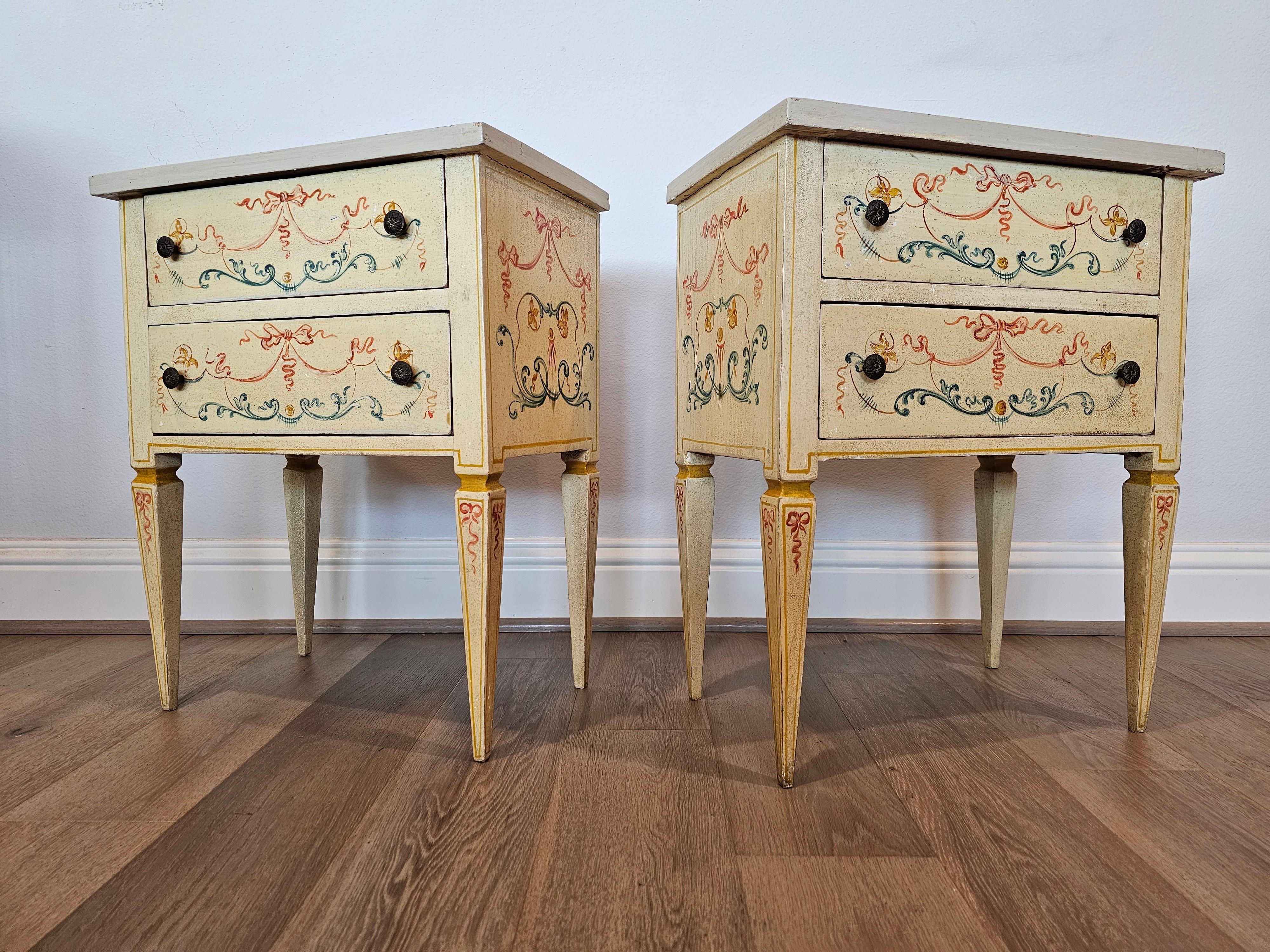 Italian Neoclassical Paint Decorated Nightstand Table Pair For Sale 1