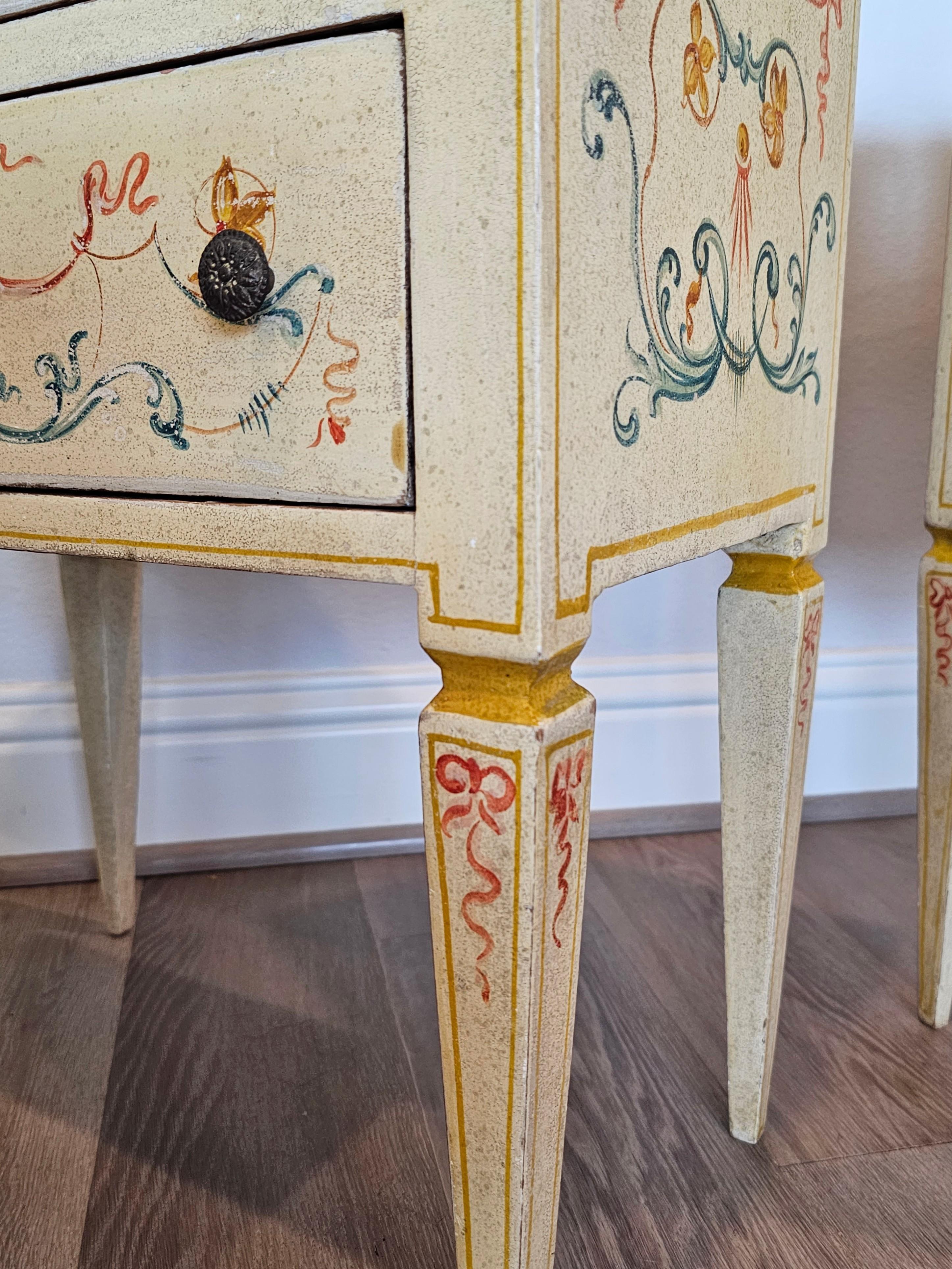 Italian Neoclassical Paint Decorated Nightstand Table Pair For Sale 8