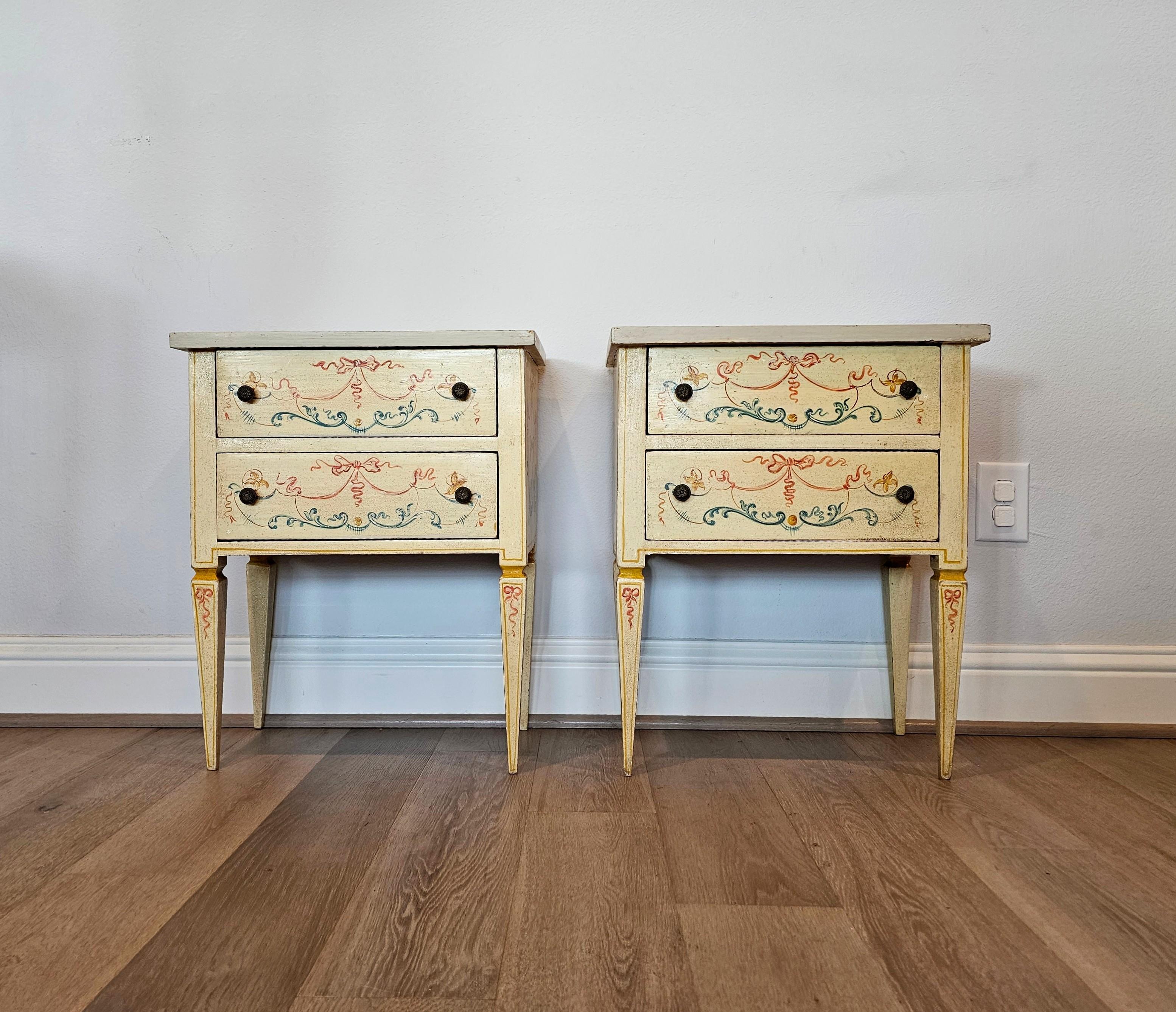 Hand-Crafted Italian Neoclassical Paint Decorated Nightstand Table Pair For Sale