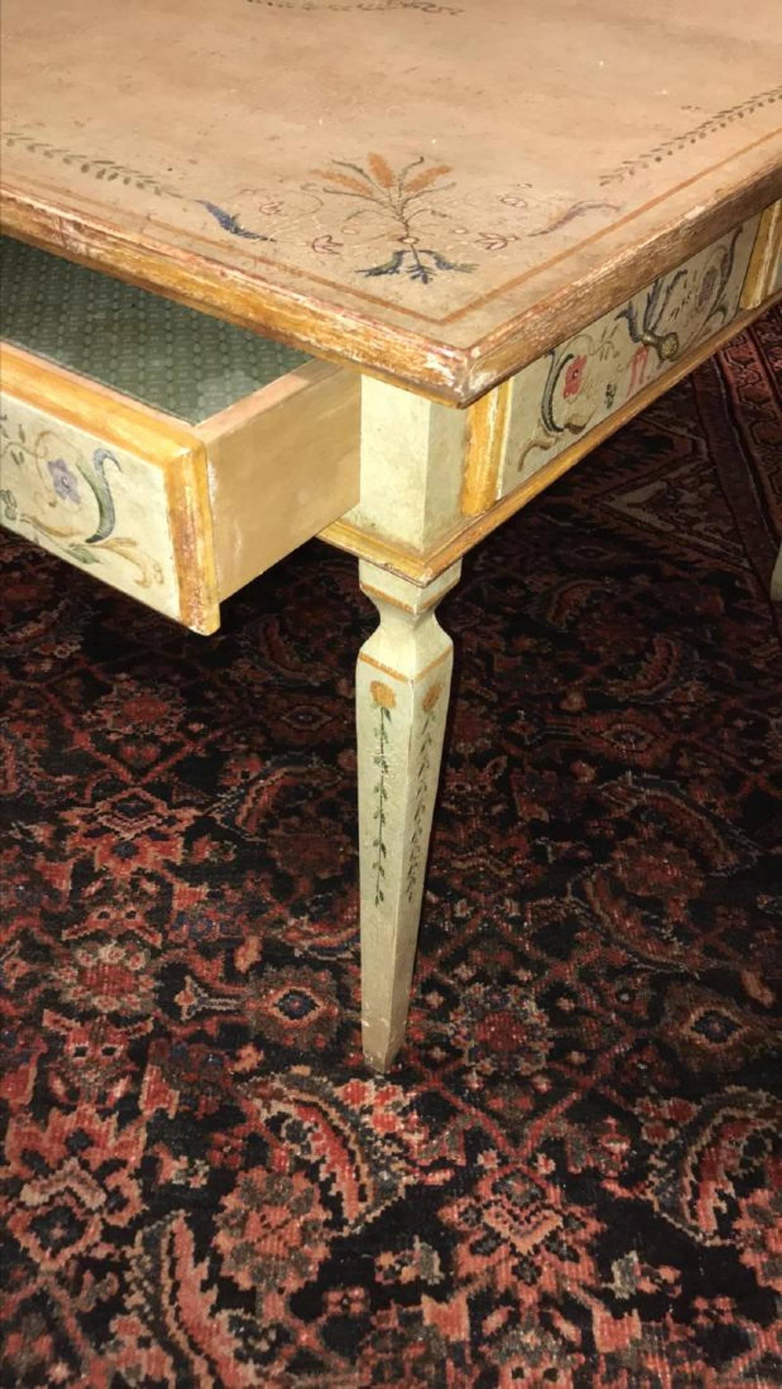 Italian Neoclassical Painted Table In Good Condition In Dallas, TX