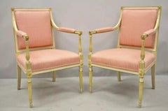 Poltrone neoclassiche italiane del Direttorio Luigi XVI dorate in crema - una coppia