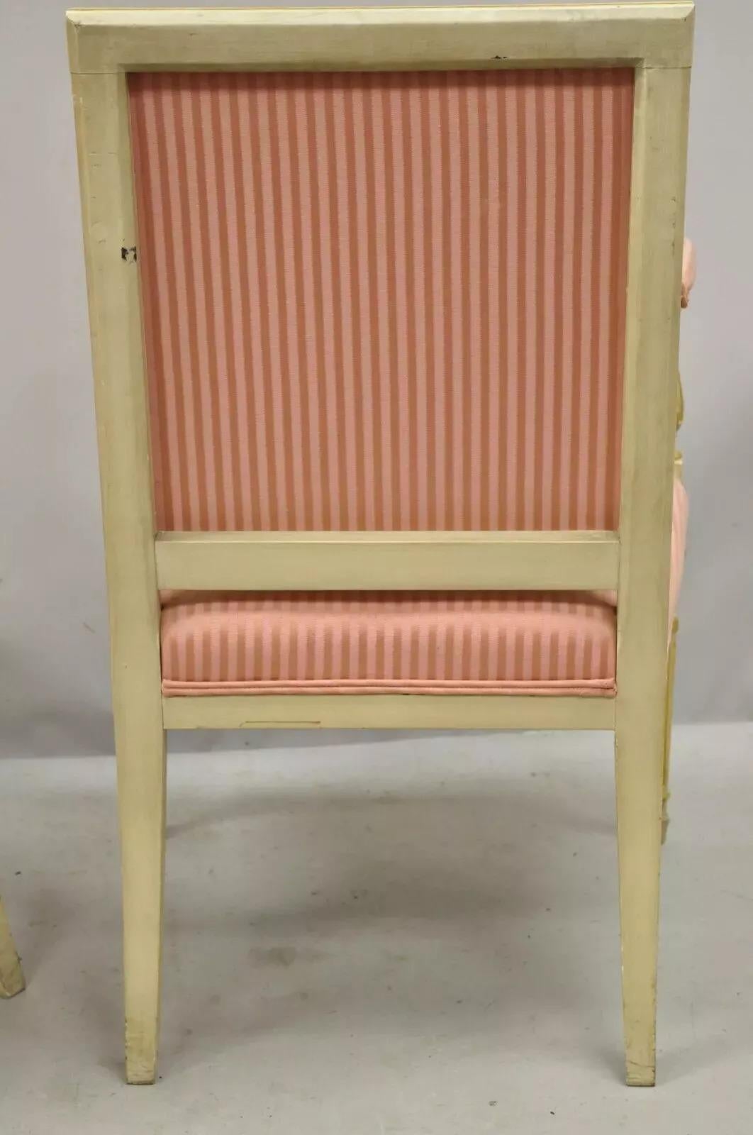 Paire de fauteuils de style Directoire Louis XVI italien néoclassique crème doré à la feuille en vente 2
