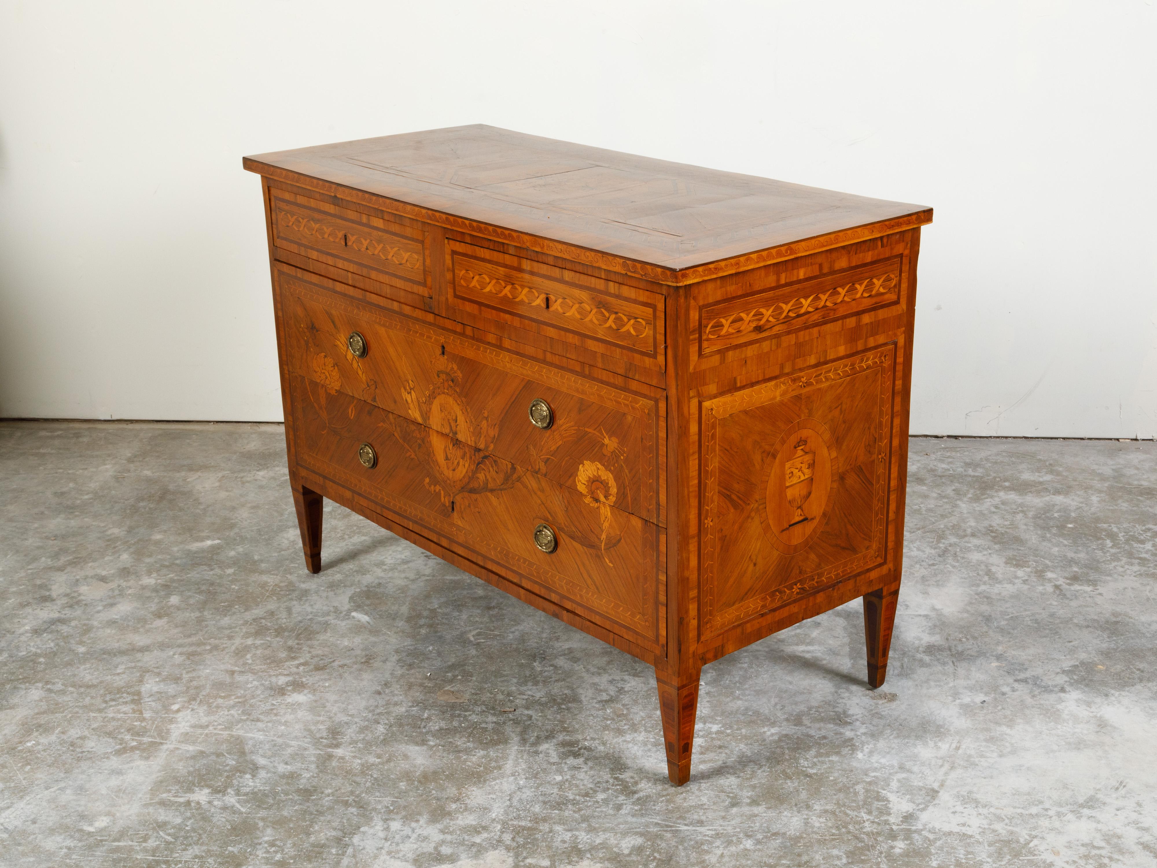 Italian Neoclassical Period 1800s Fruitwood Four-Drawer Commode with Marquetry For Sale 4