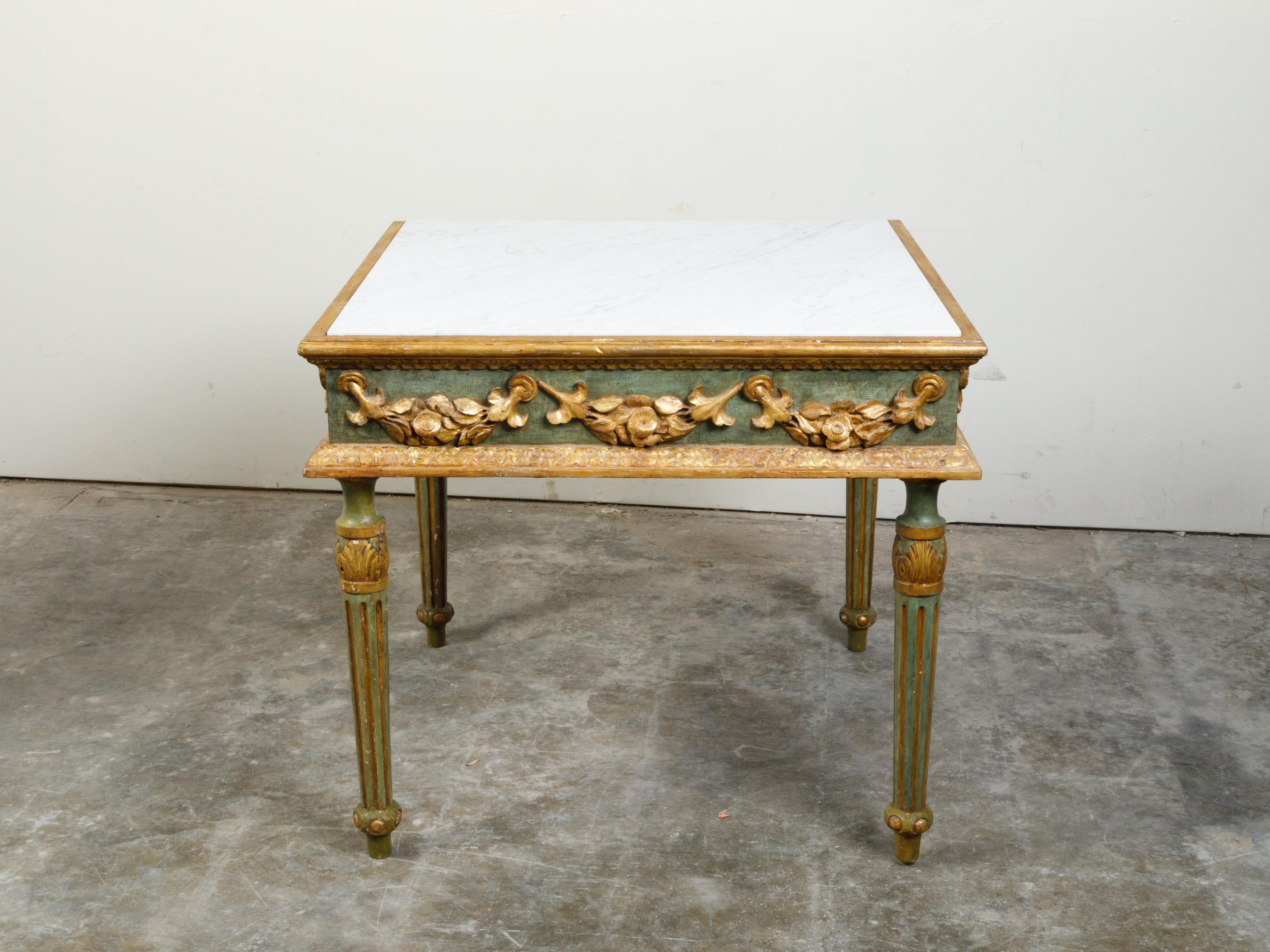 Italian Neoclassical Period 18th Century Center Table with Carved Gilt Garlands For Sale 2