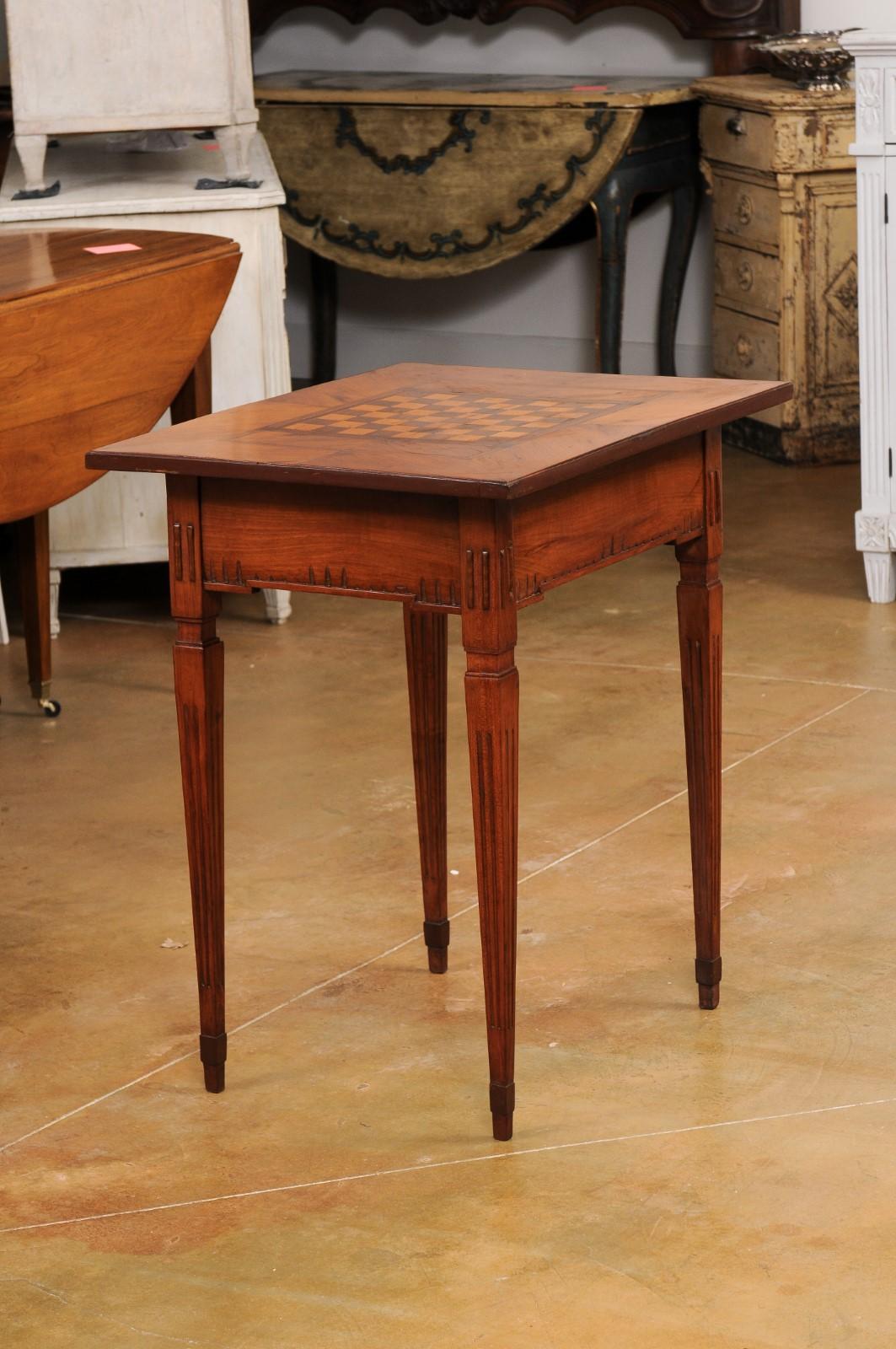 Italian Neoclassical Period 18th Century Game Table with Checkerboard Marquetry 5