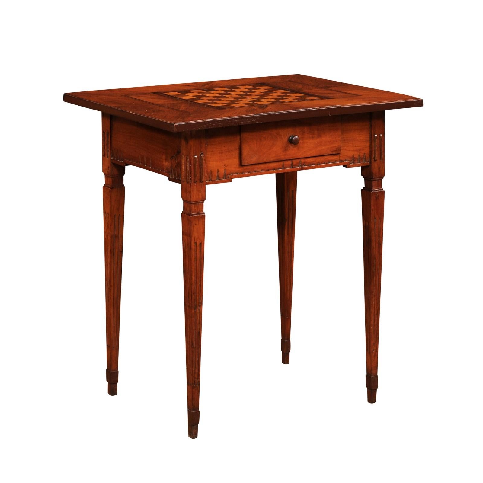 Italian Neoclassical Period 18th Century Game Table with Checkerboard Marquetry In Good Condition In Atlanta, GA
