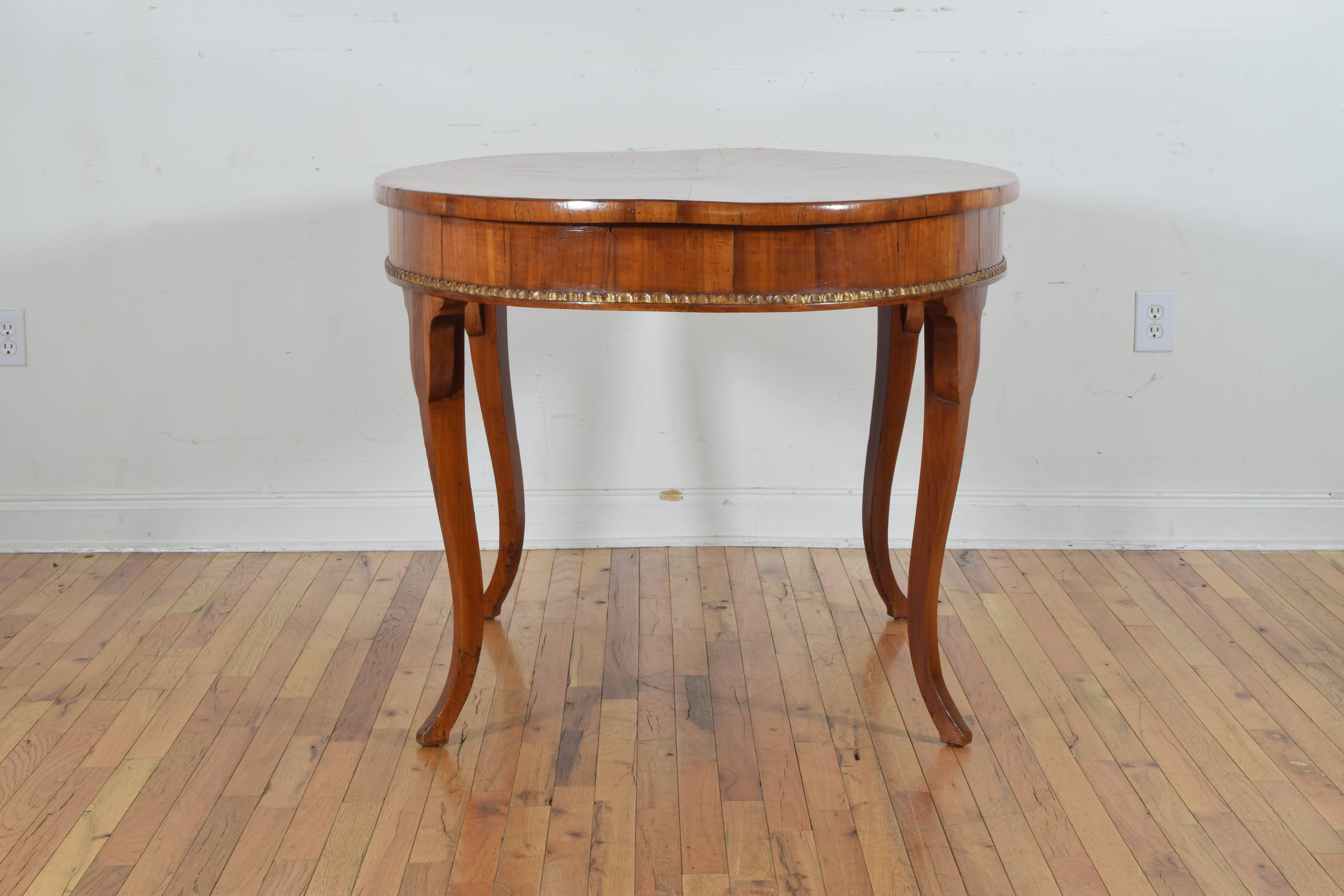 Italian Neoclassical Period Fruitwood Oval Table, Early 19th Century	  1